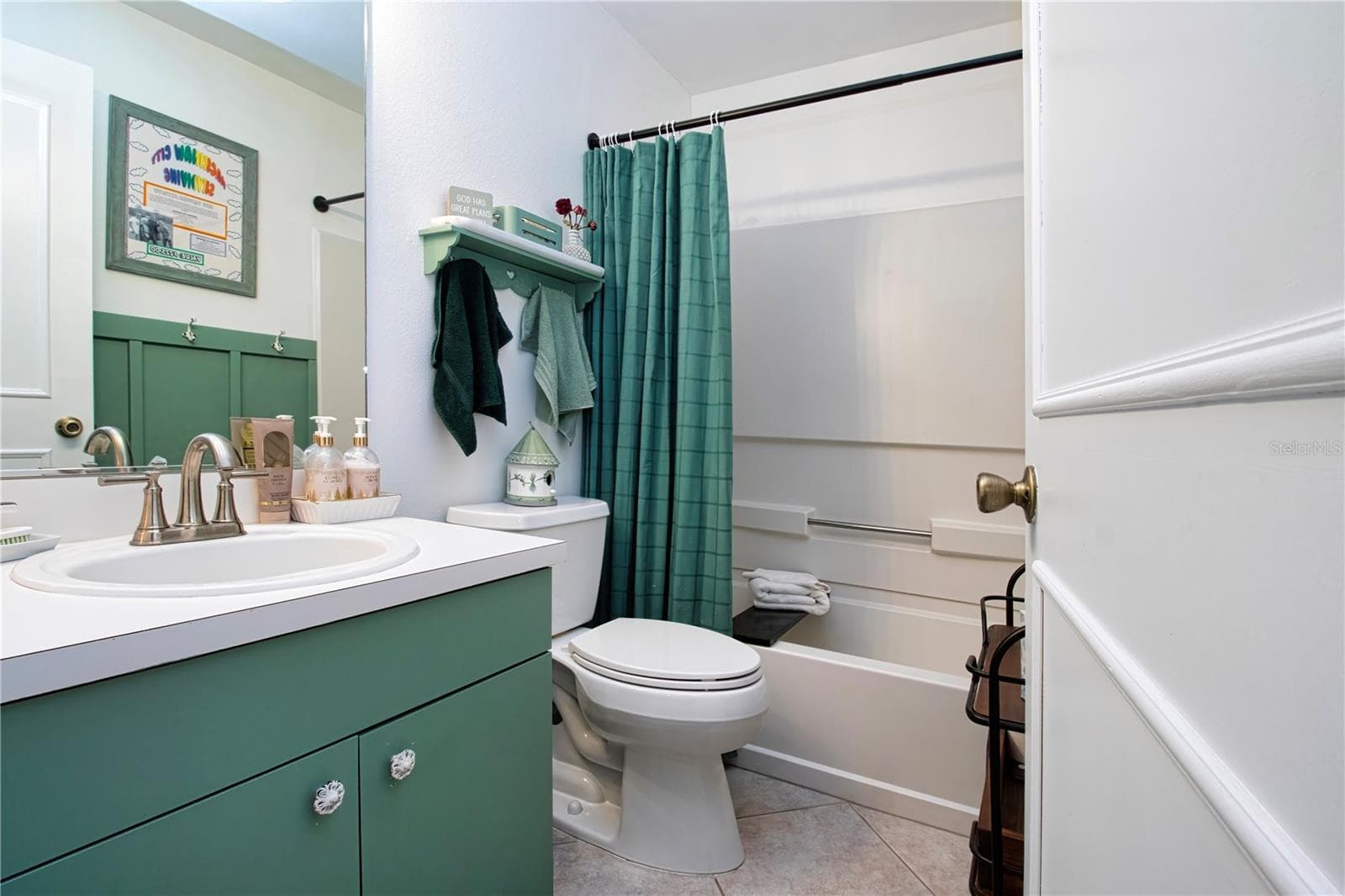 Single Family Residence at 2001 GARDENIA LANDINGS LN, SUN CITY CENTER, photo 42 of 71