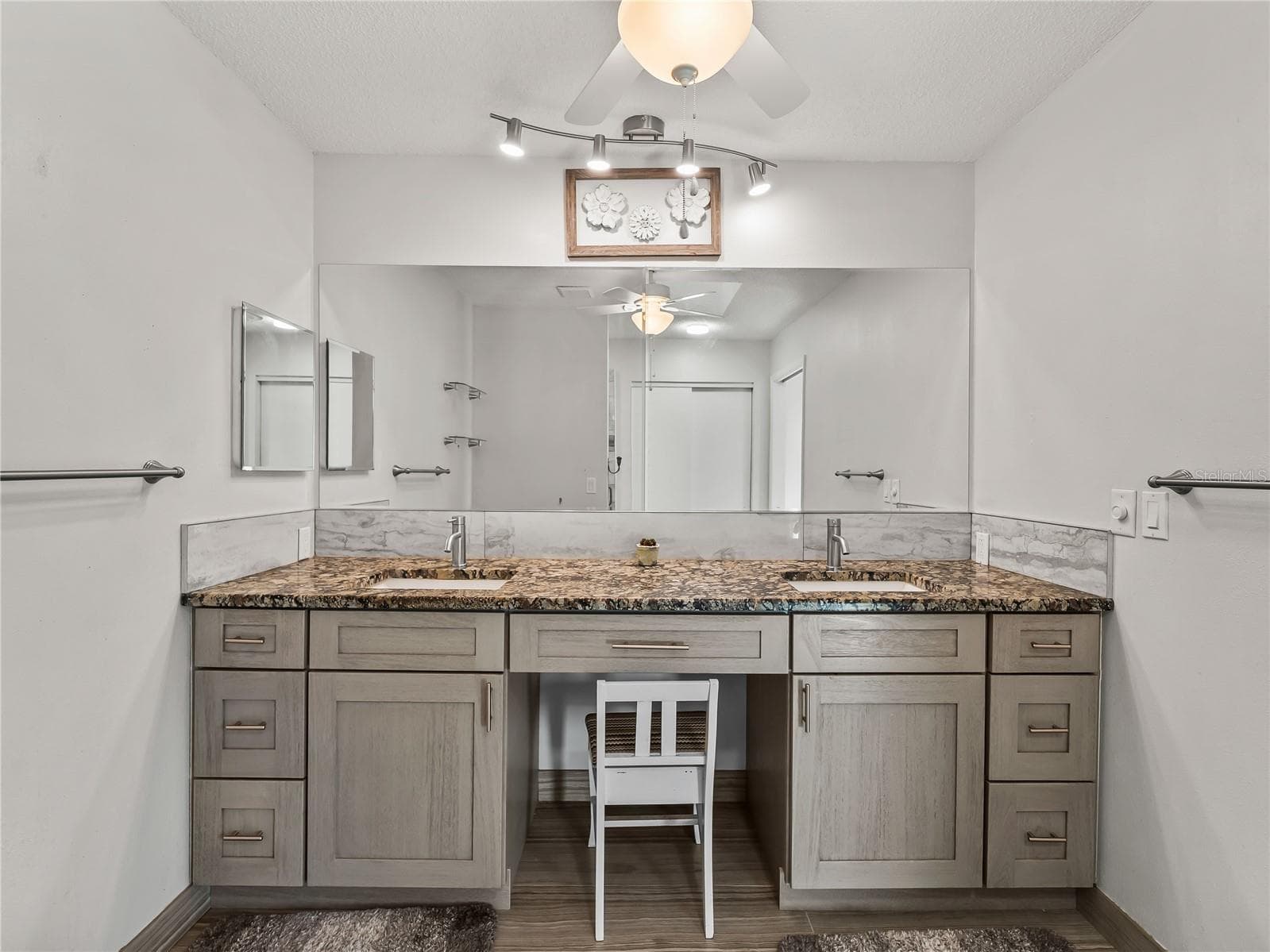 Single Family Residence at 1319 PINEBROOK WAY CT, VENICE, photo 20 of 56