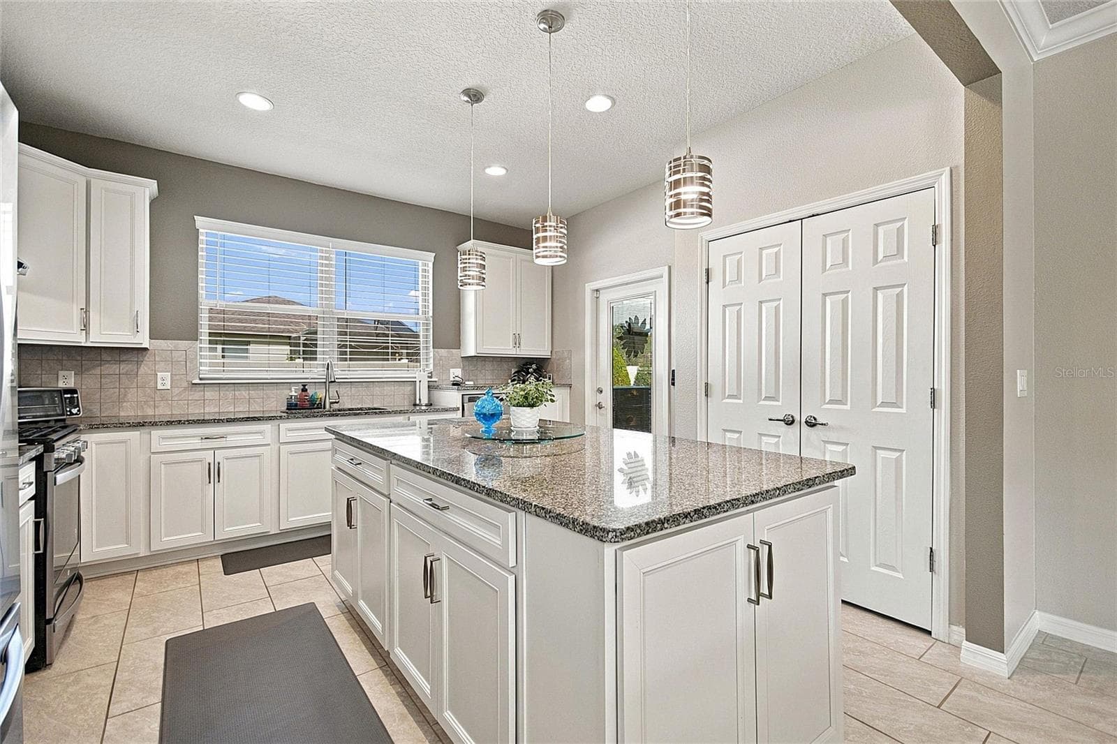Single Family Residence at 283 TOMELLOSO WAY, DAVENPORT, photo 20 of 67