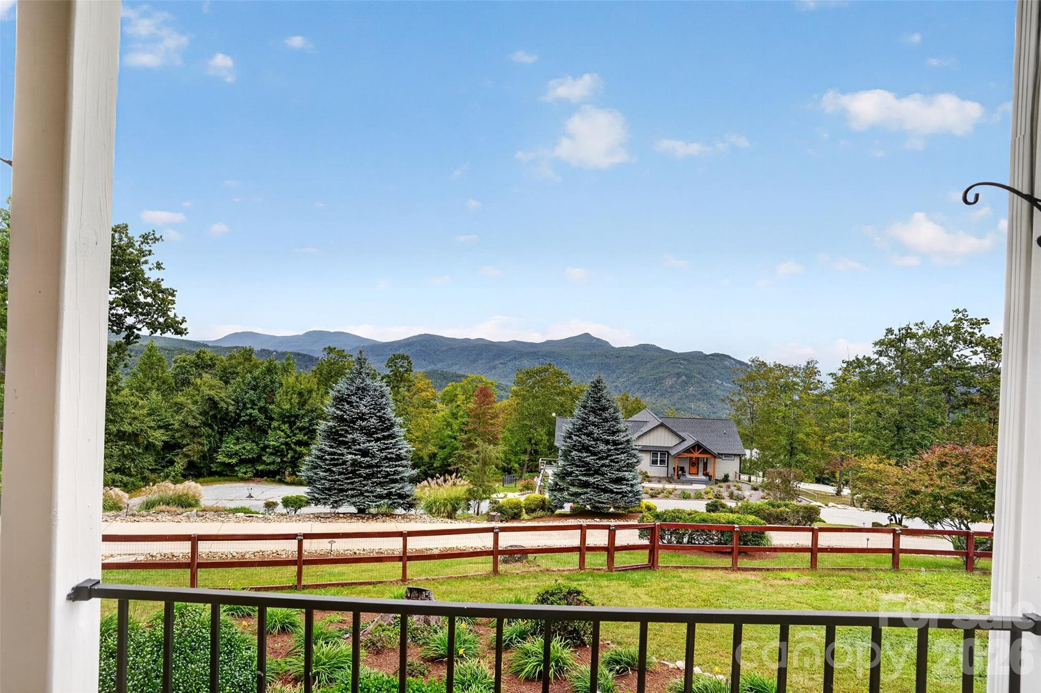 Single Family Residence at 57 Mountainaire Court, Hendersonville, photo 41 of 48