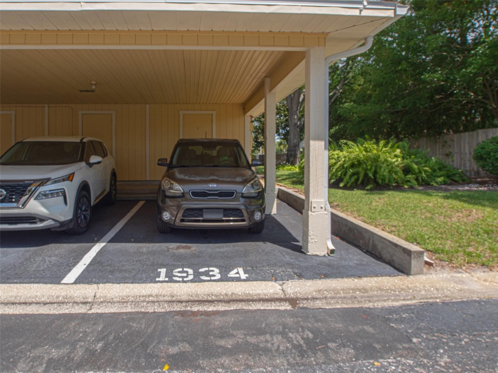 Condominium at 1934 PEPPERMILL DR #1934, CLEARWATER, photo 3 of 19