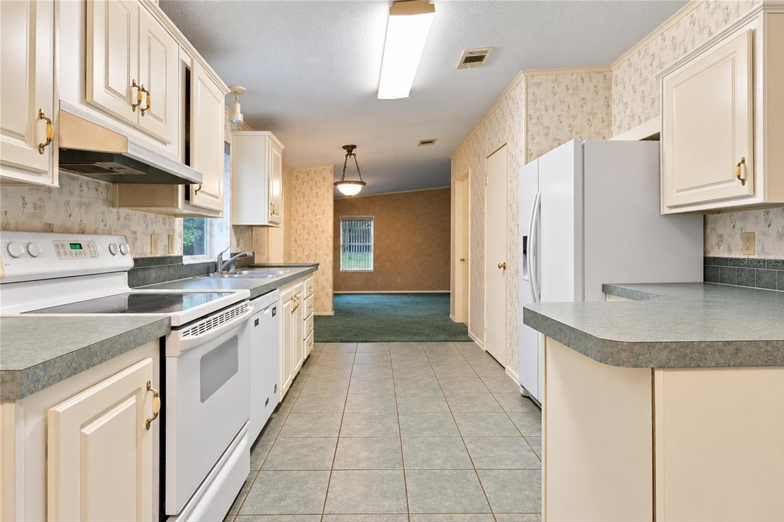 Manufactured Home at 4875 NW HICKORY ST, ARCADIA, photo 11 of 61