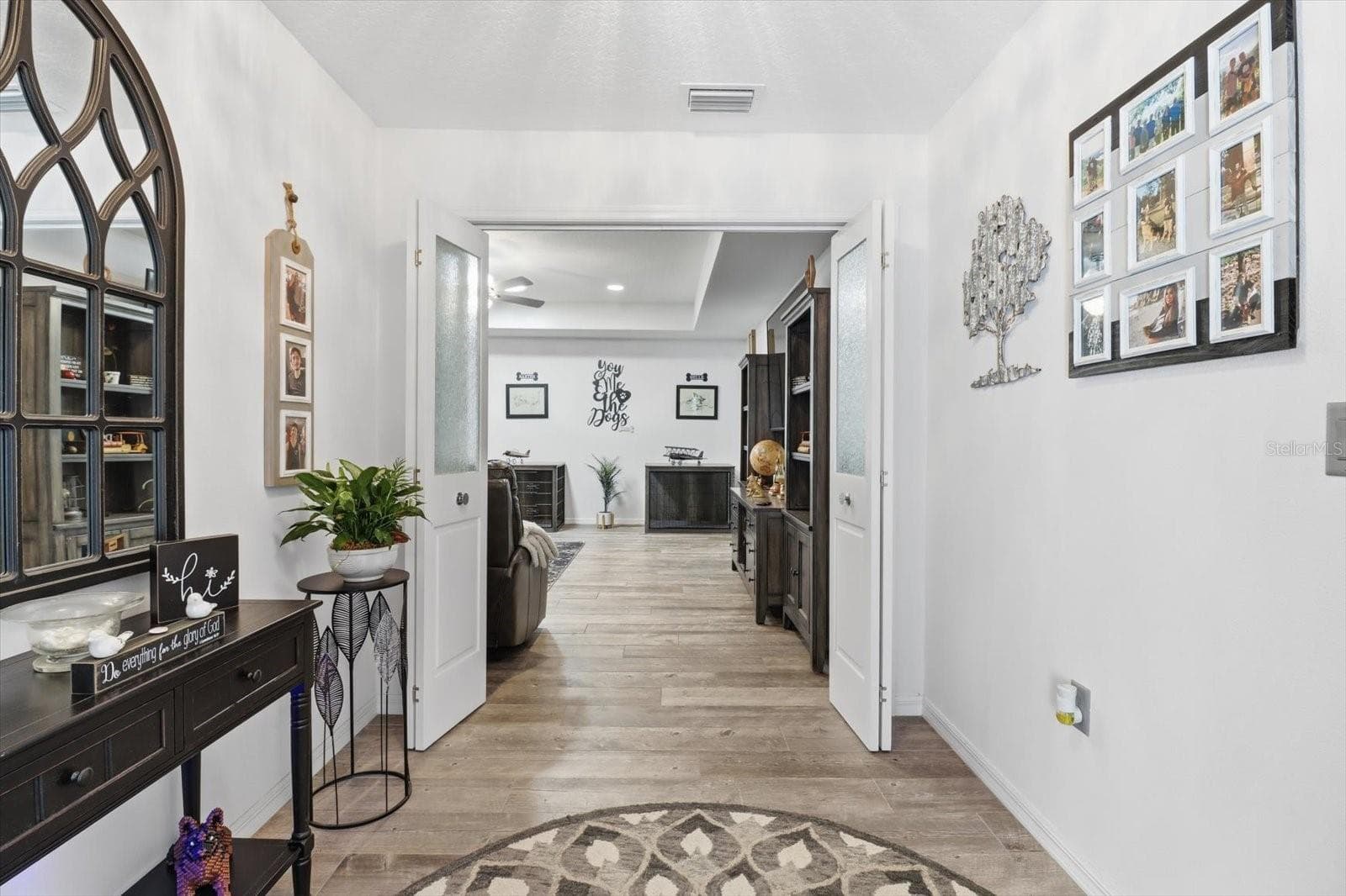 Single Family Residence at 3727 N BOXELDER WAY, BEVERLY HILLS, photo 9 of 45