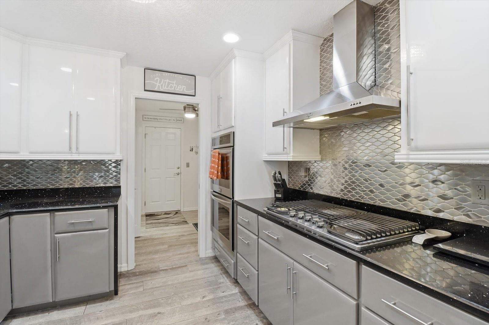 Single Family Residence at 3727 N BOXELDER WAY, BEVERLY HILLS, photo 15 of 45