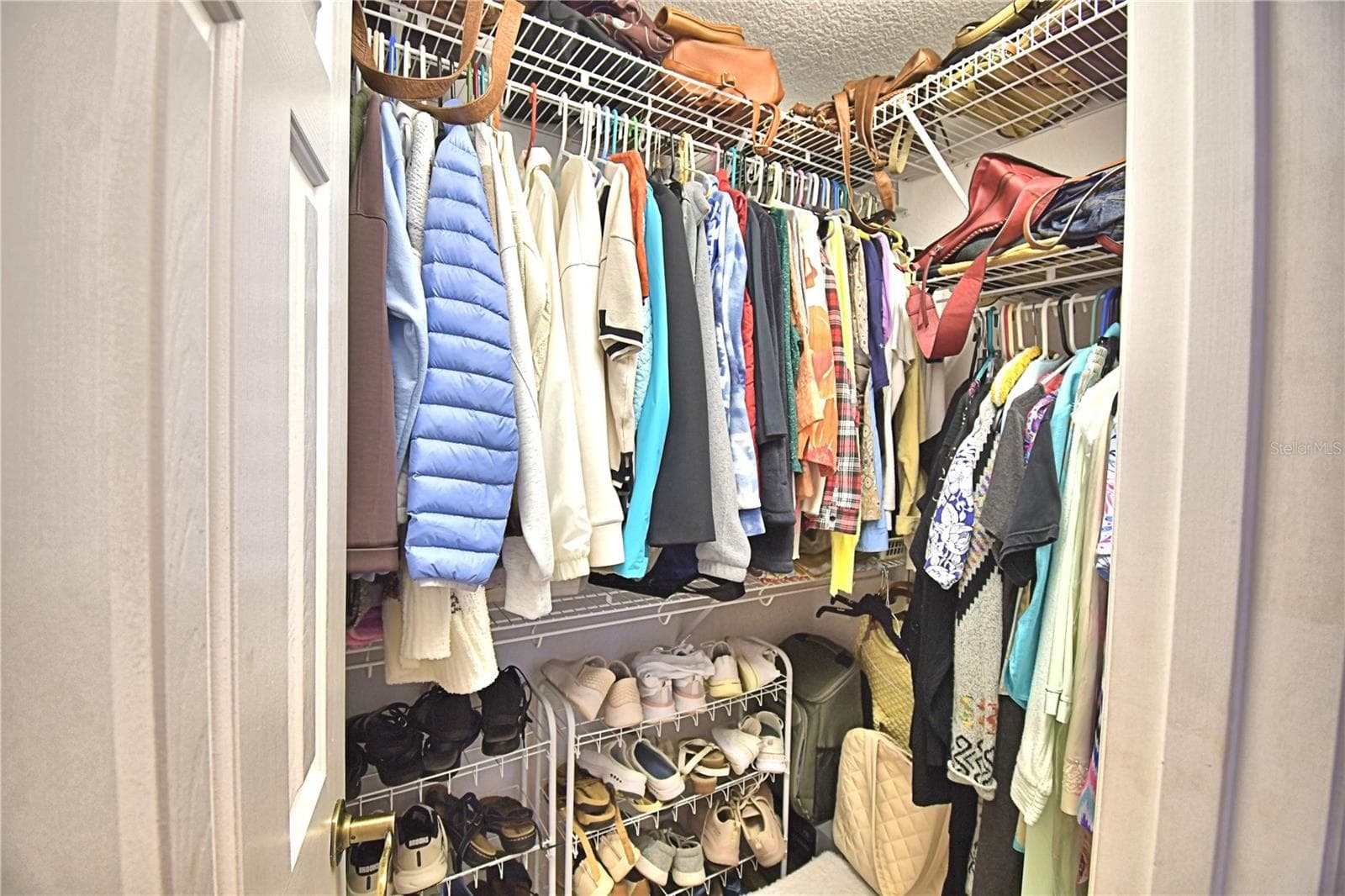 His and her closets - 2391 S LAKE REEDY BLVD, FROSTPROOF
