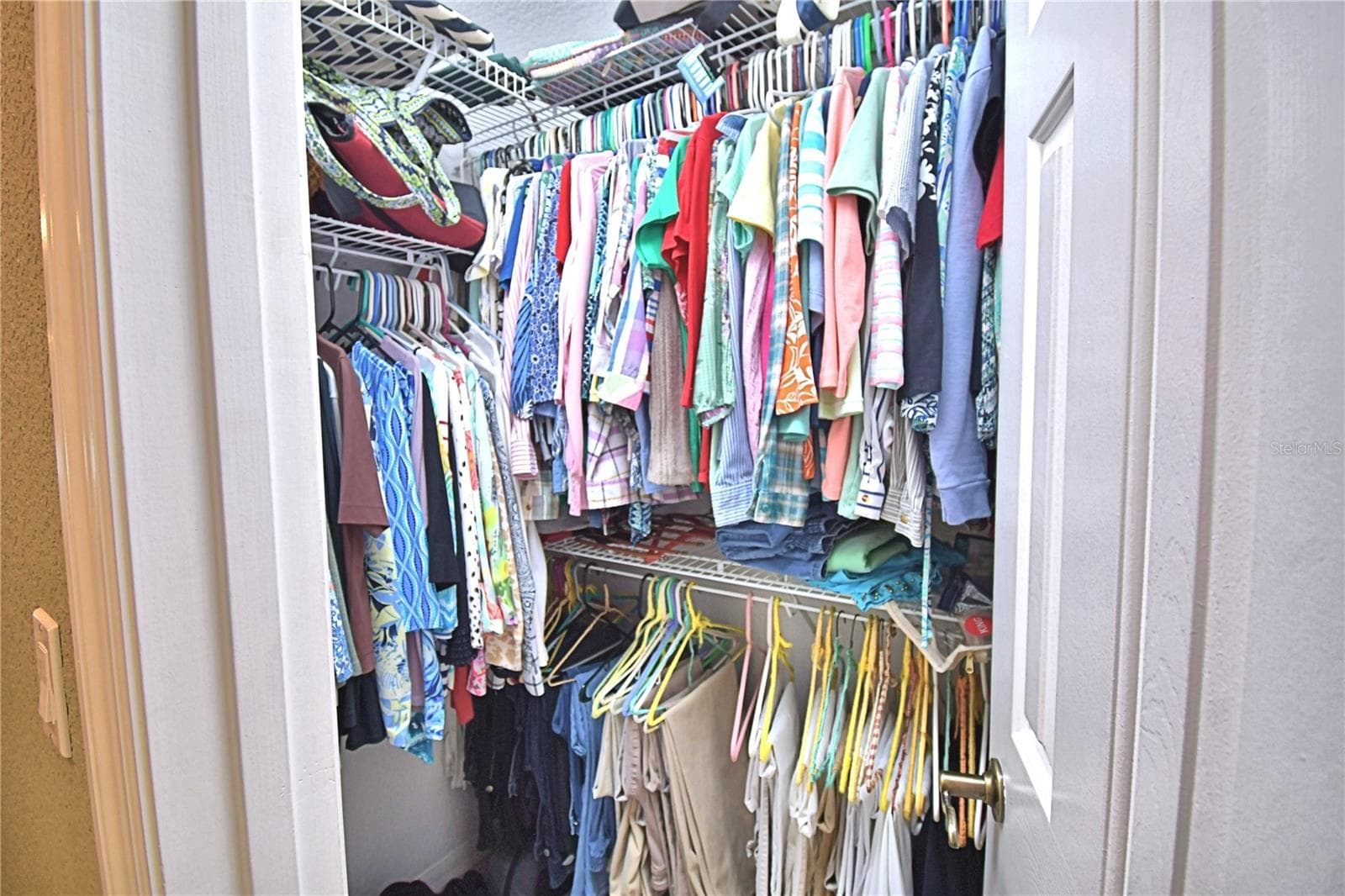 His and her closets - 2391 S LAKE REEDY BLVD, FROSTPROOF
