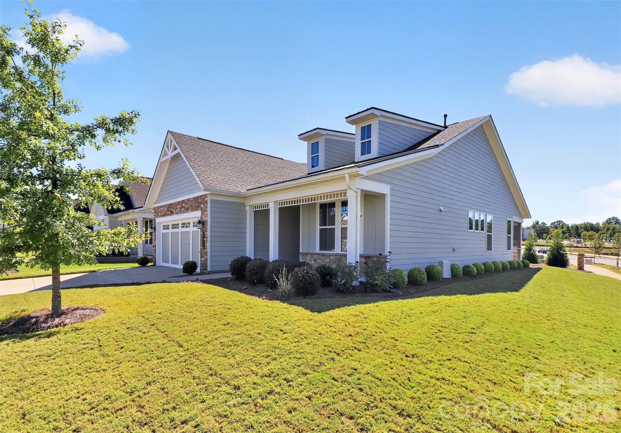 Single Family Residence at 4404 Moxie Way, Charlotte, photo 2 of 47