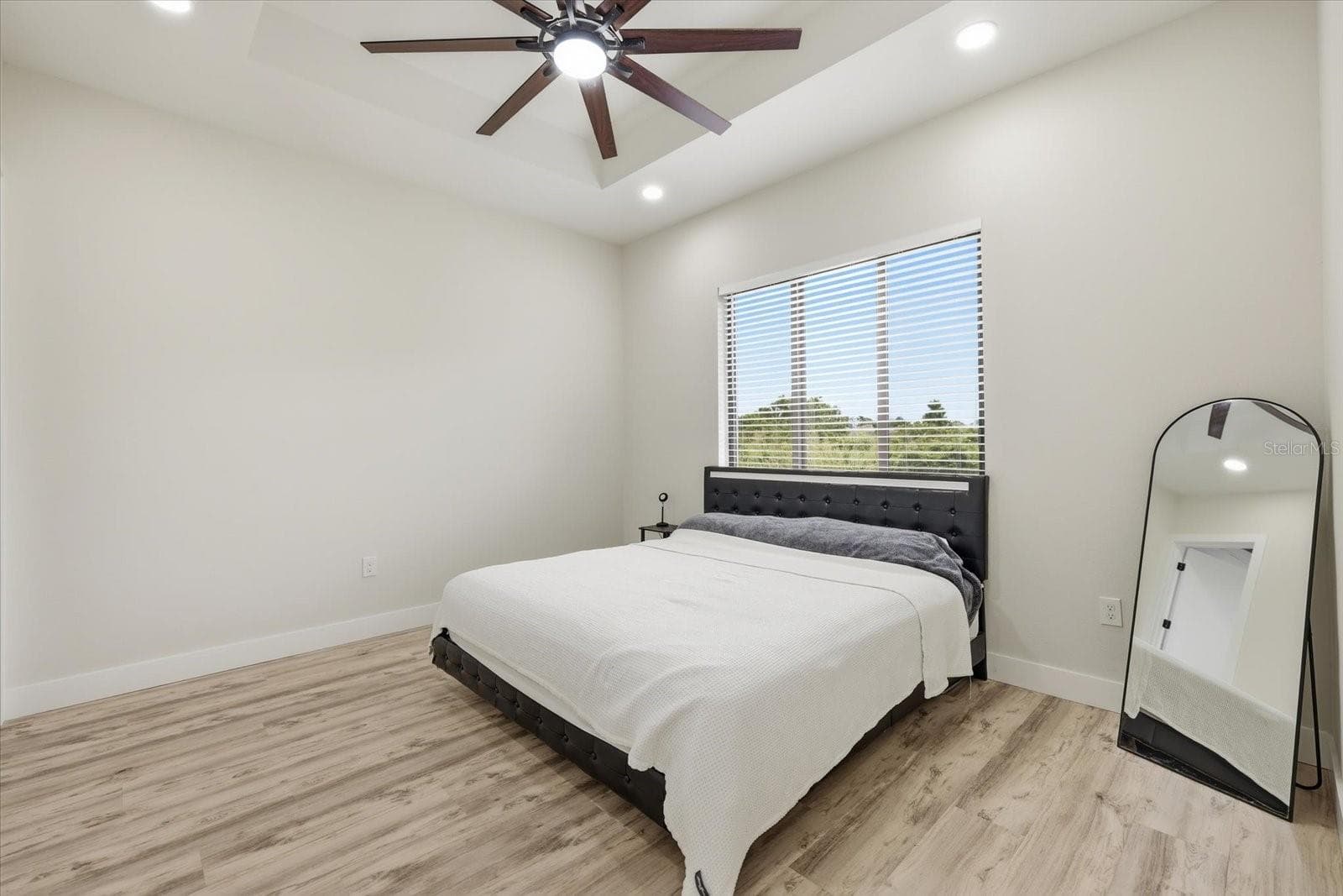 Single Family Residence at 137 DAVID BLVD, ROTONDA WEST, photo 14 of 37