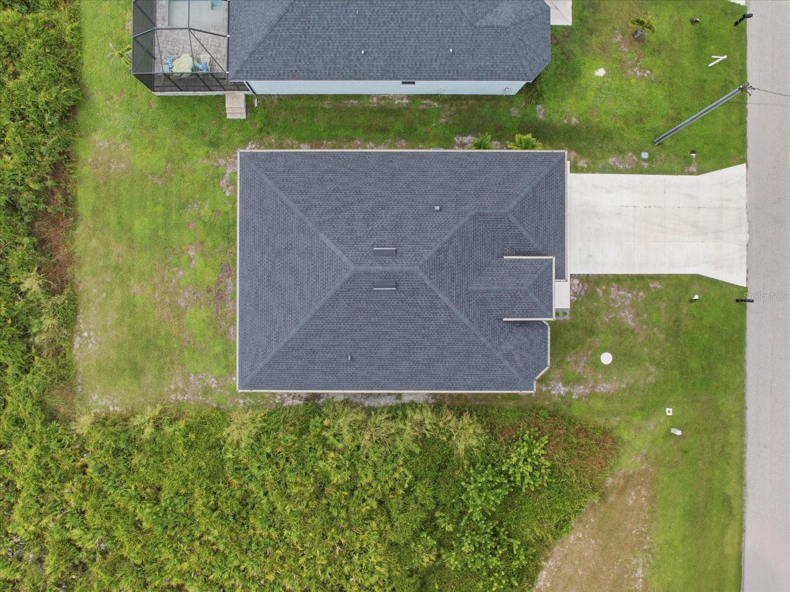 Single Family Residence at 137 DAVID BLVD, ROTONDA WEST, photo 29 of 37