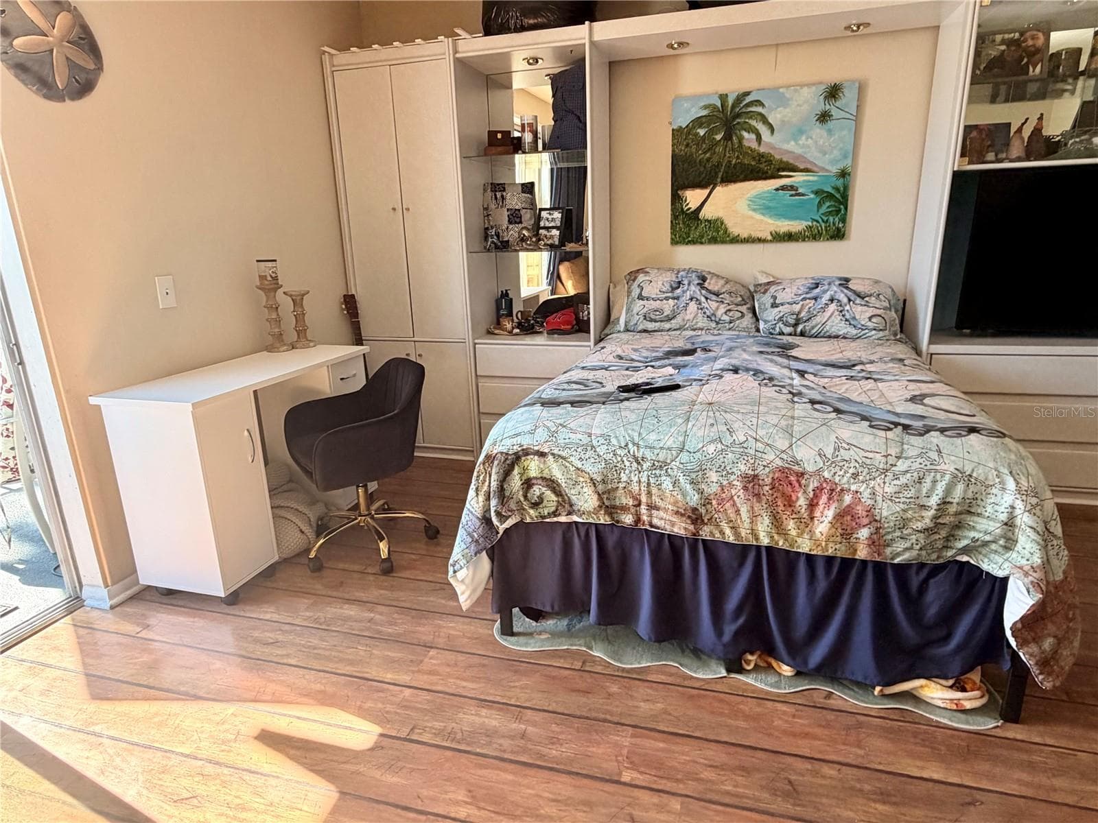 Condo - Hotel at 18399 GULF BLVD #398, INDIAN SHORES, photo 13 of 22