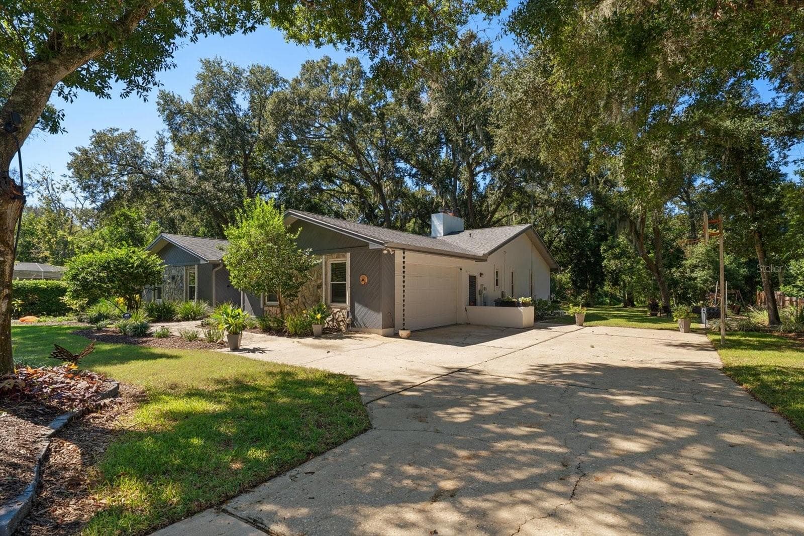 Single Family Residence at 1652 HOBBIT RD, DUNEDIN, photo 7 of 47