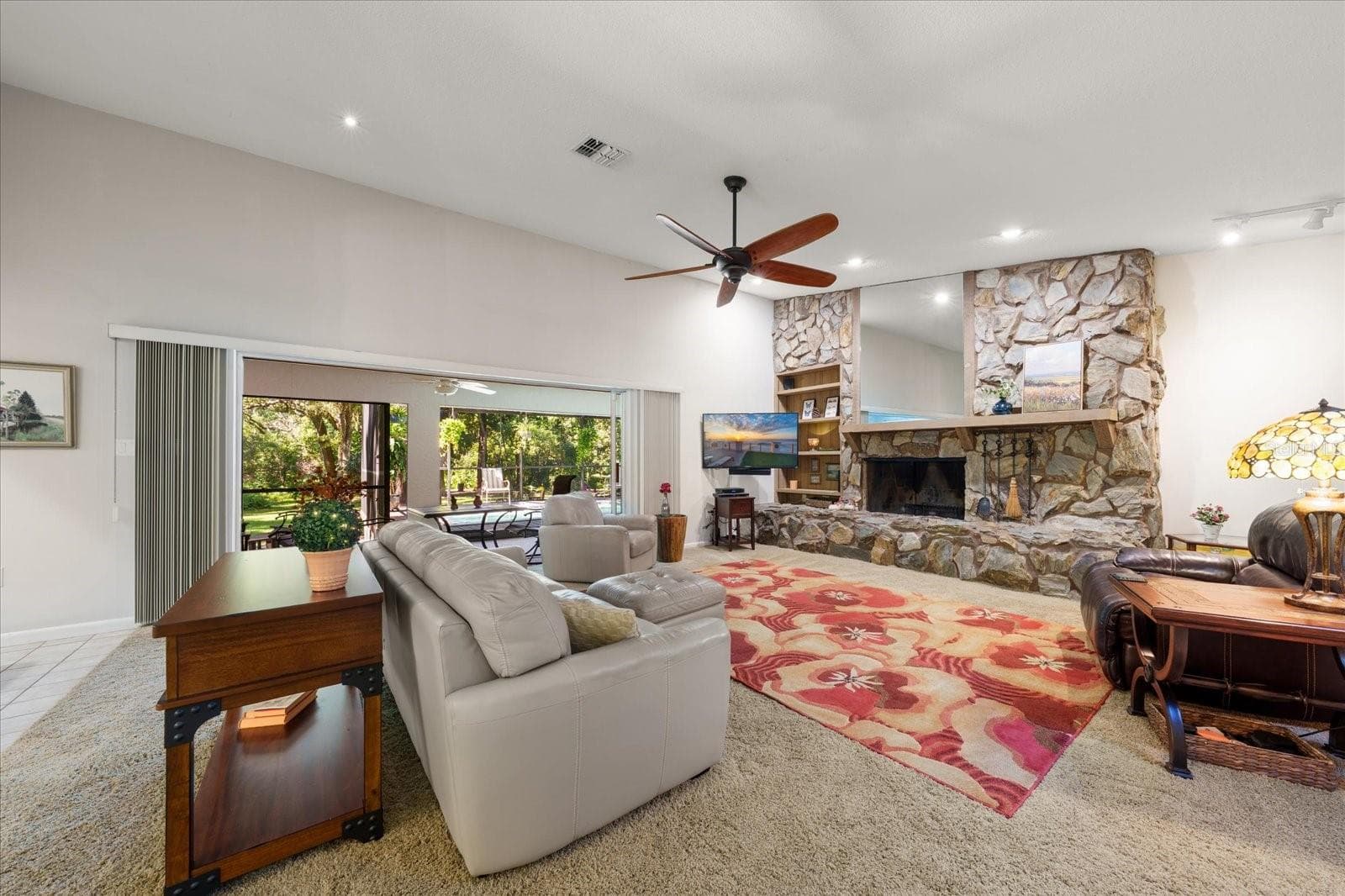 Single Family Residence at 1652 HOBBIT RD, DUNEDIN, photo 12 of 47