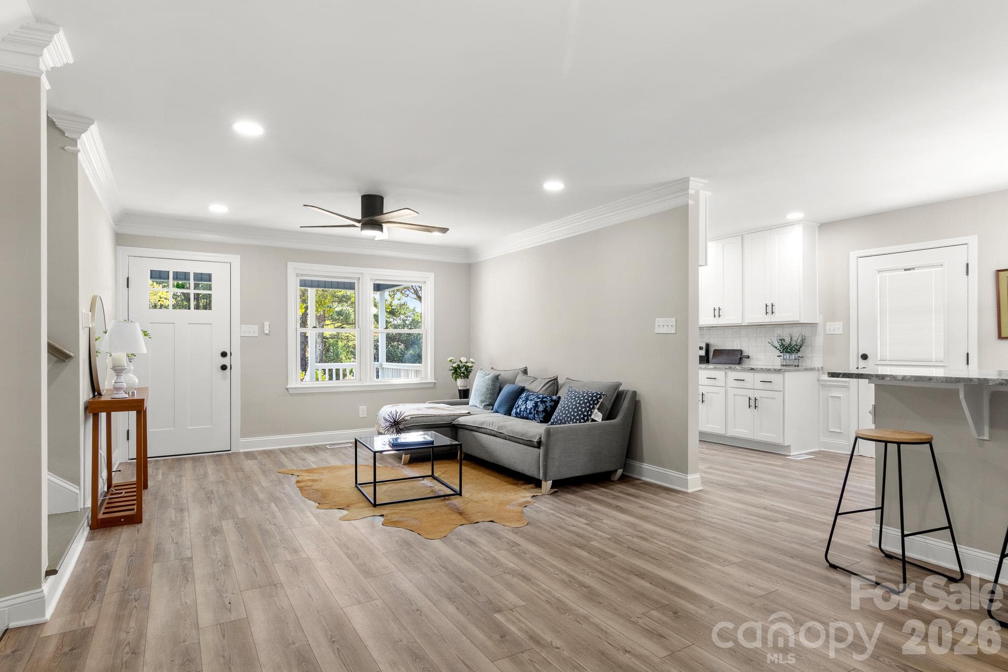 Single Family Residence at 309 Catawba Circle N, Matthews, photo 2 of 48