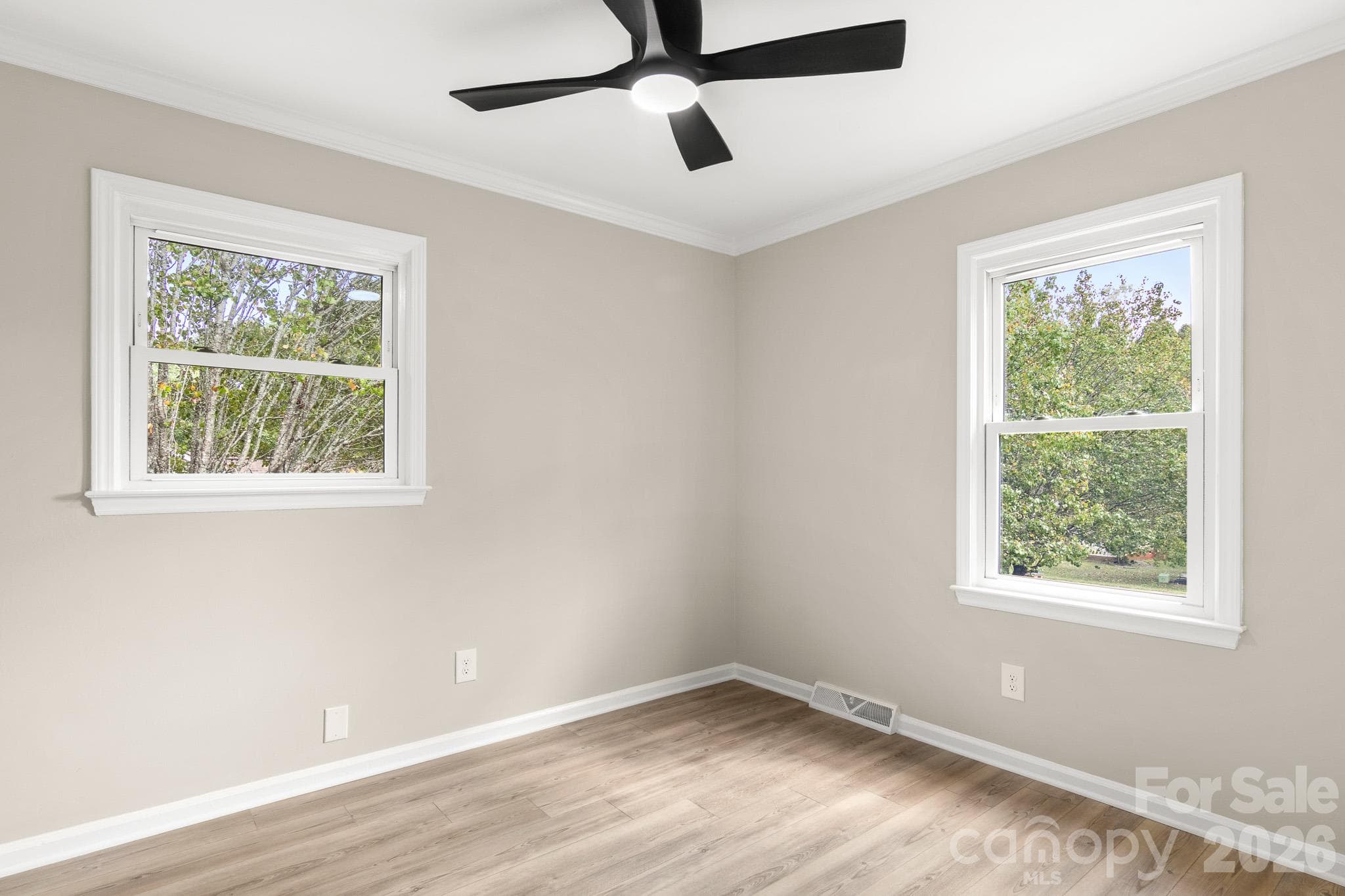 Single Family Residence at 309 Catawba Circle N, Matthews, photo 18 of 48