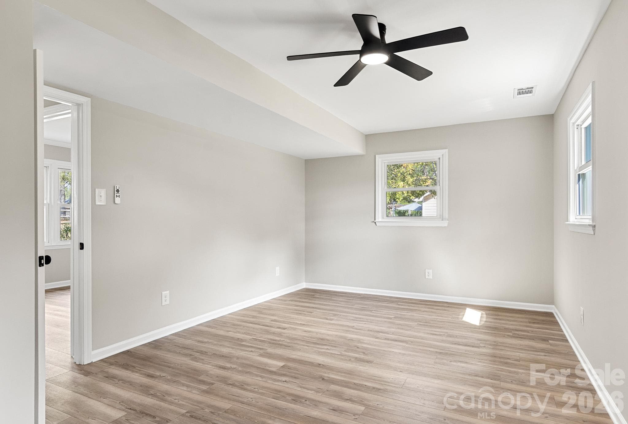 Single Family Residence at 309 Catawba Circle N, Matthews, photo 33 of 48