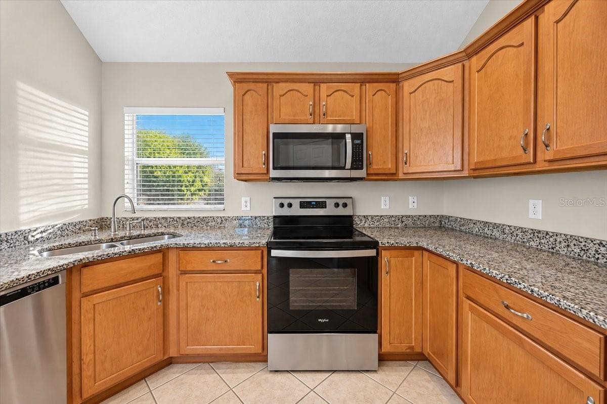 Single Family Residence at 3 LEWIS DR, PALM COAST, photo 9 of 40