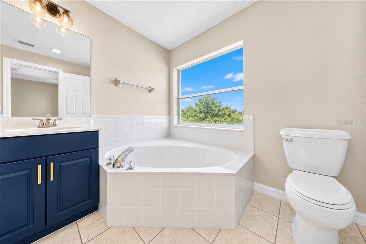 Single Family Residence at 3 LEWIS DR, PALM COAST, photo 28 of 40