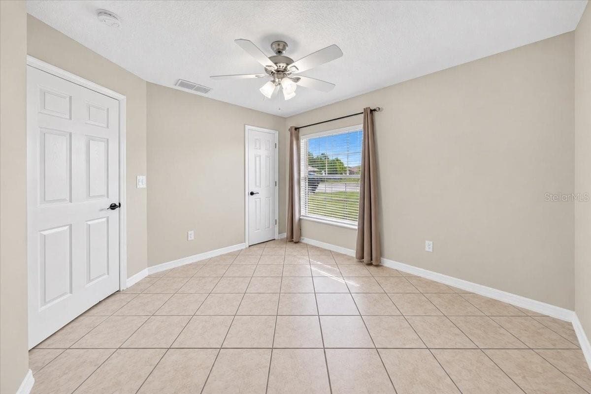Single Family Residence at 3 LEWIS DR, PALM COAST, photo 32 of 40