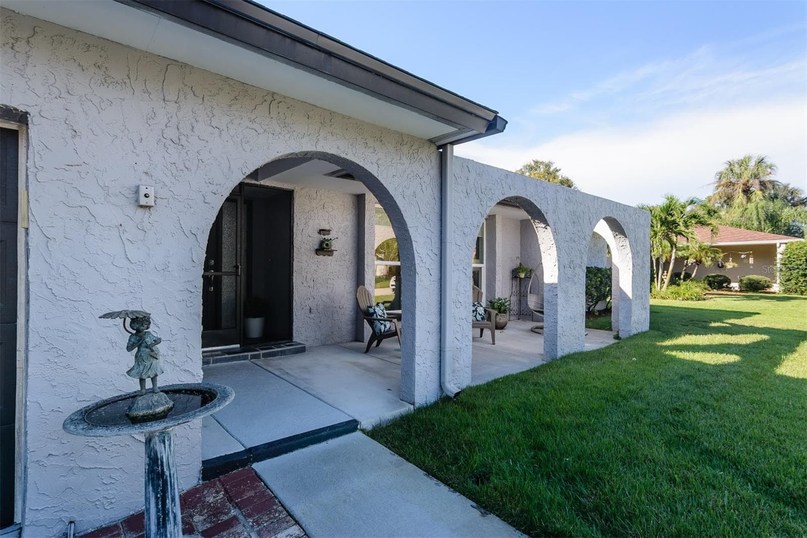 Single Family Residence at 2977 AMBLEGLEN CT, CLEARWATER, photo 4 of 56