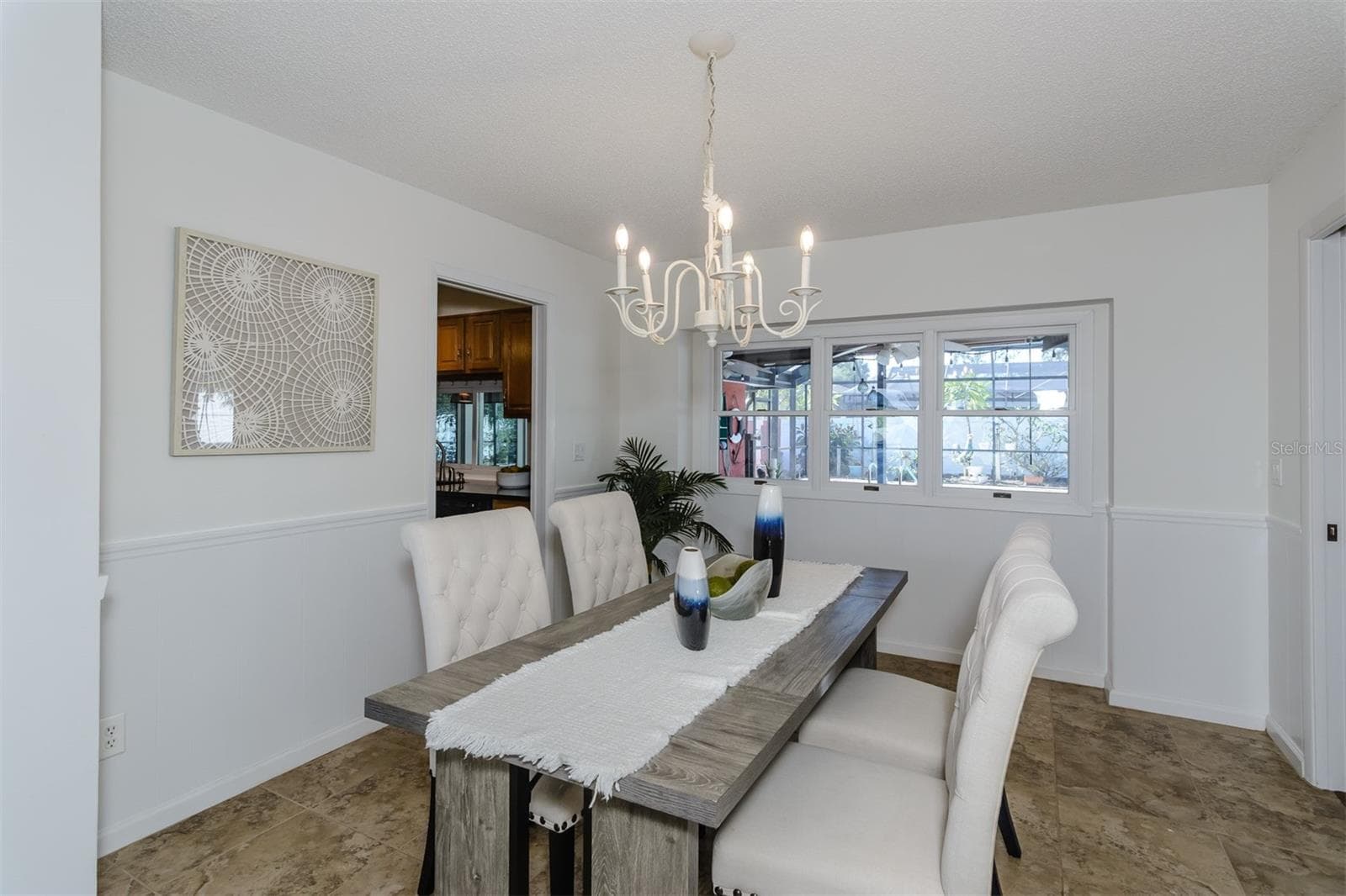 Single Family Residence at 2977 AMBLEGLEN CT, CLEARWATER, photo 12 of 56