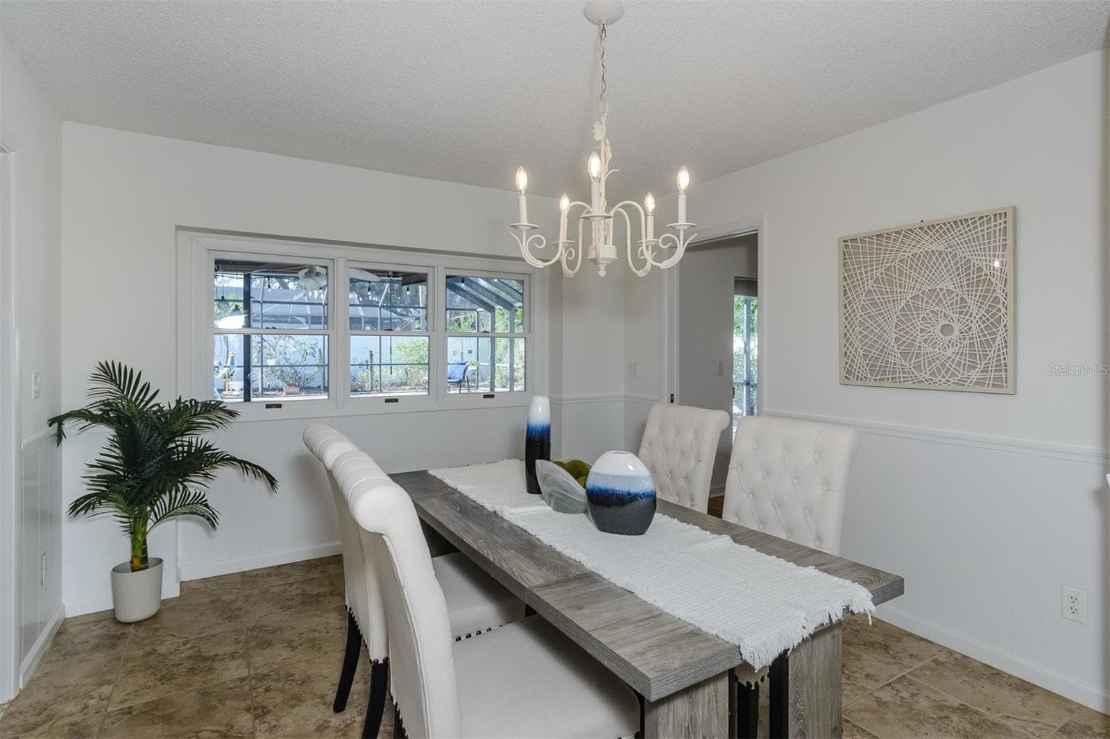Single Family Residence at 2977 AMBLEGLEN CT, CLEARWATER, photo 13 of 56