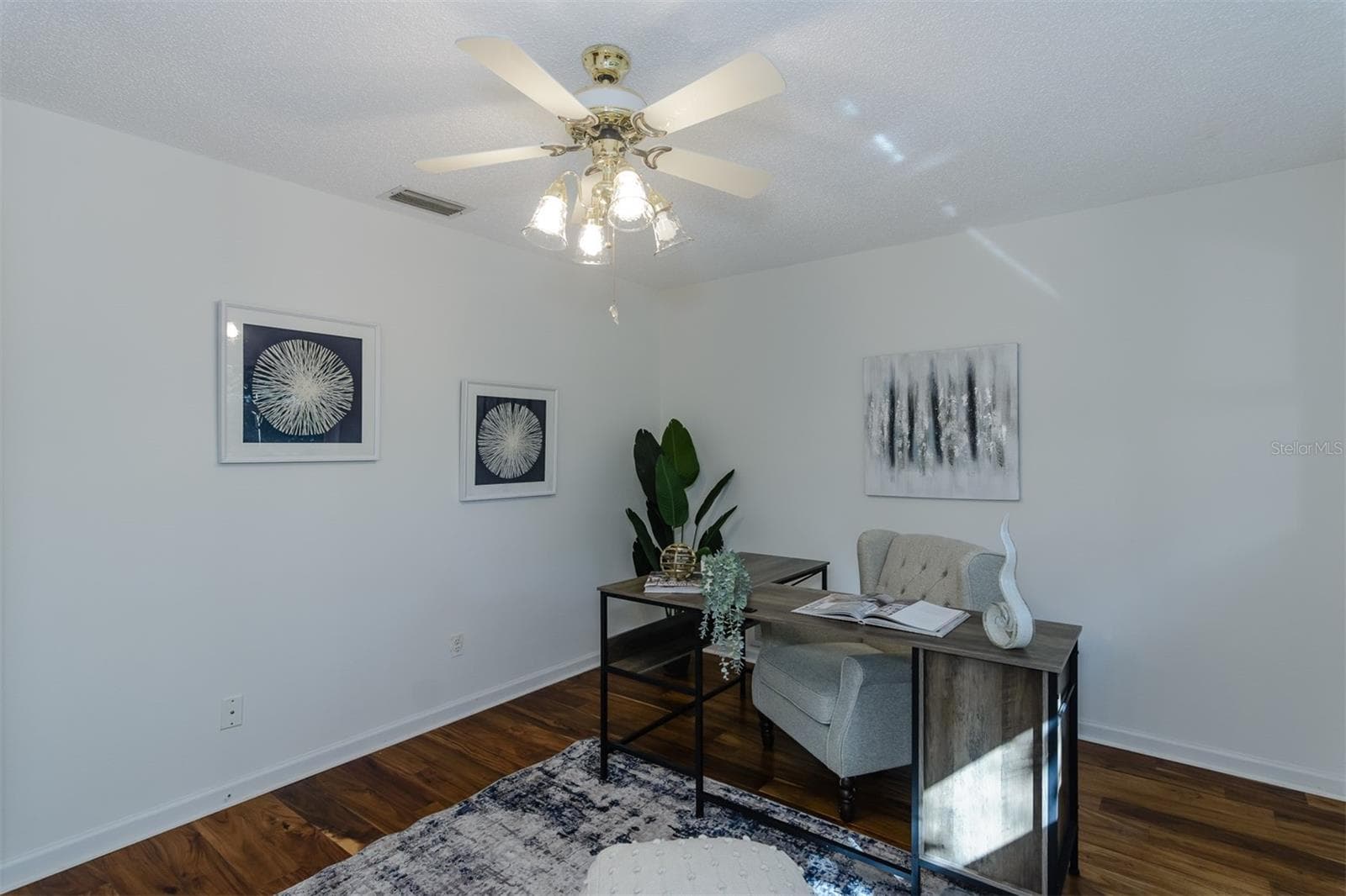 Single Family Residence at 2977 AMBLEGLEN CT, CLEARWATER, photo 31 of 56