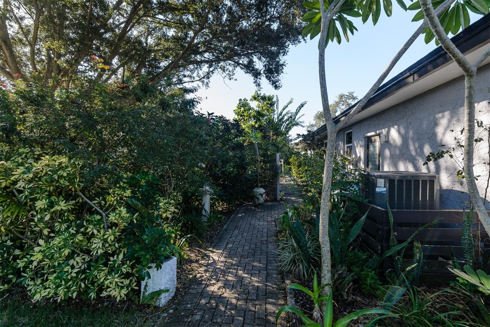 Single Family Residence at 2977 AMBLEGLEN CT, CLEARWATER, photo 55 of 56