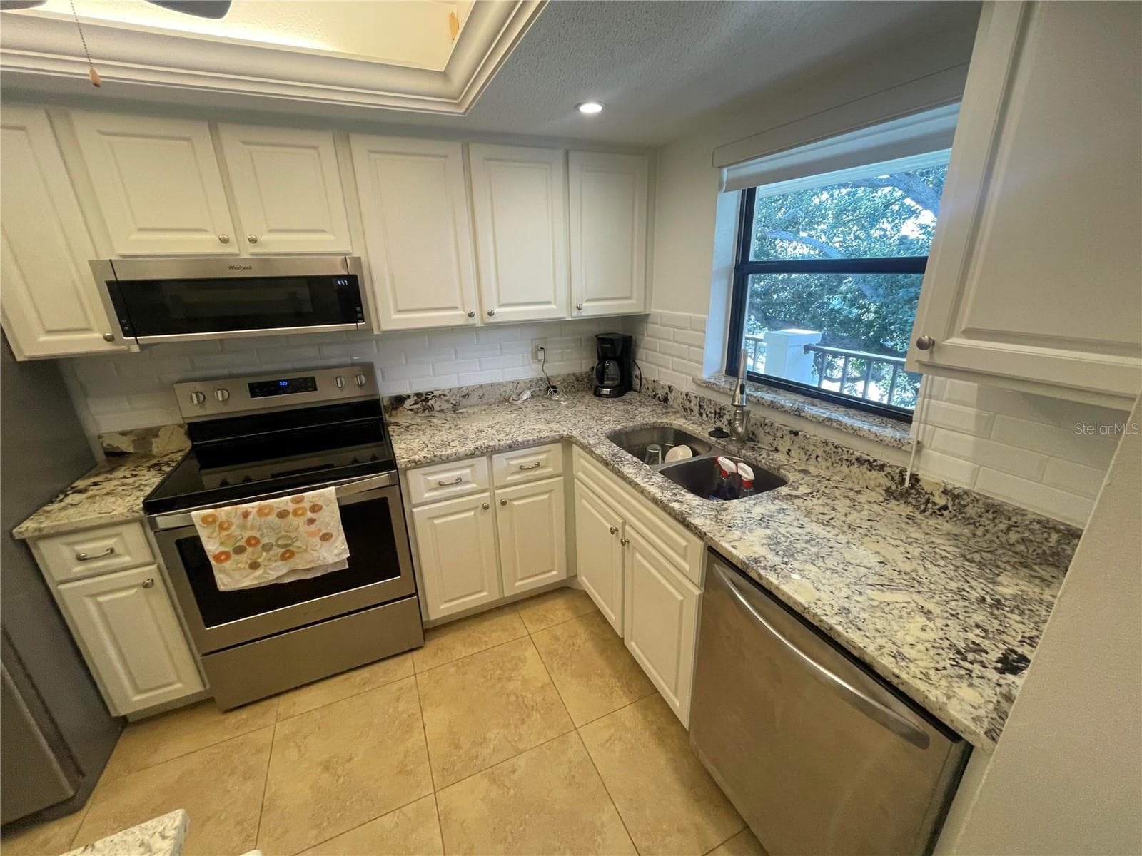 Condominium at 104 CAPRI ISLES BLVD #304, VENICE, photo 3 of 16