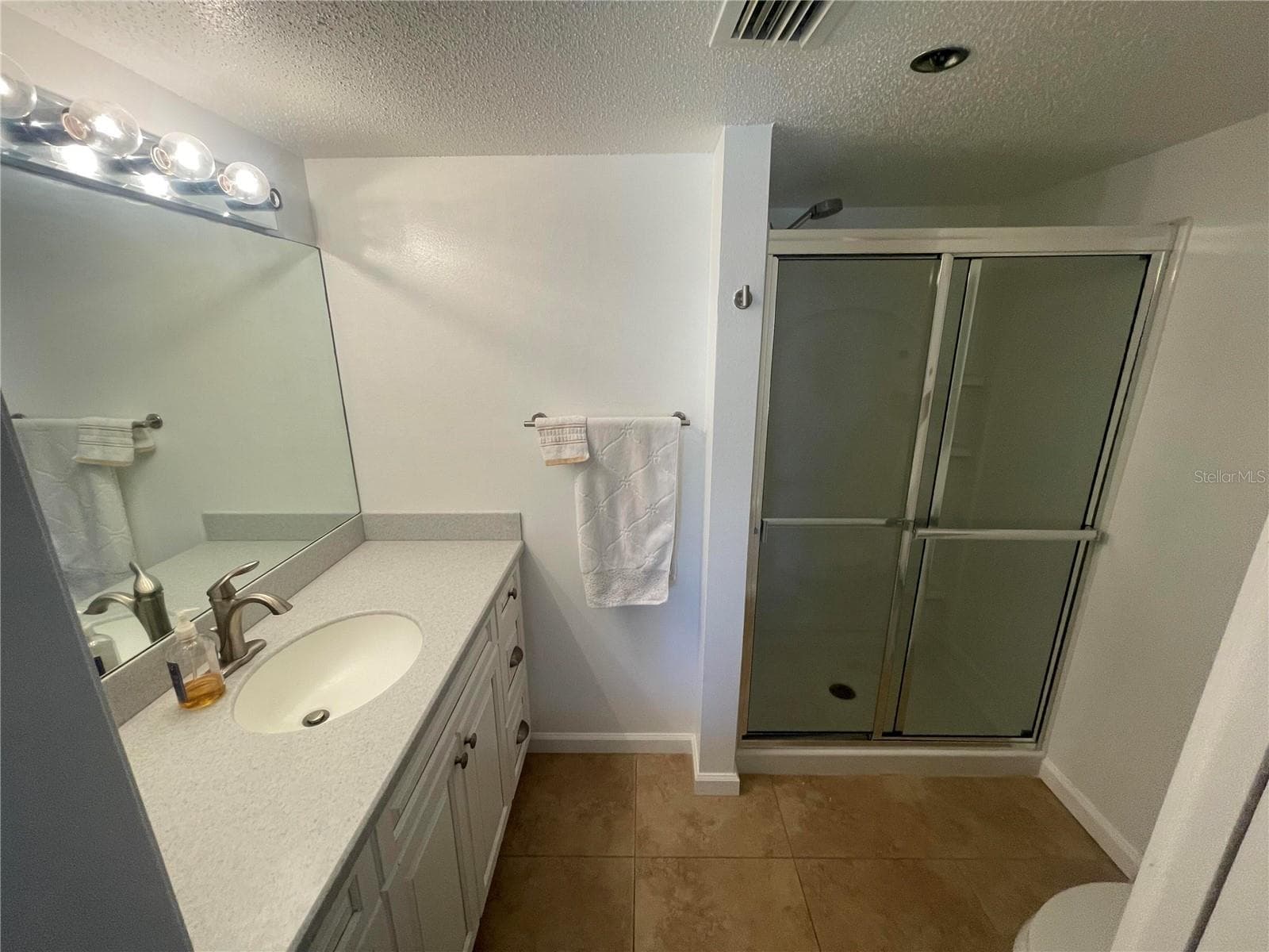 Condominium at 104 CAPRI ISLES BLVD #304, VENICE, photo 11 of 16
