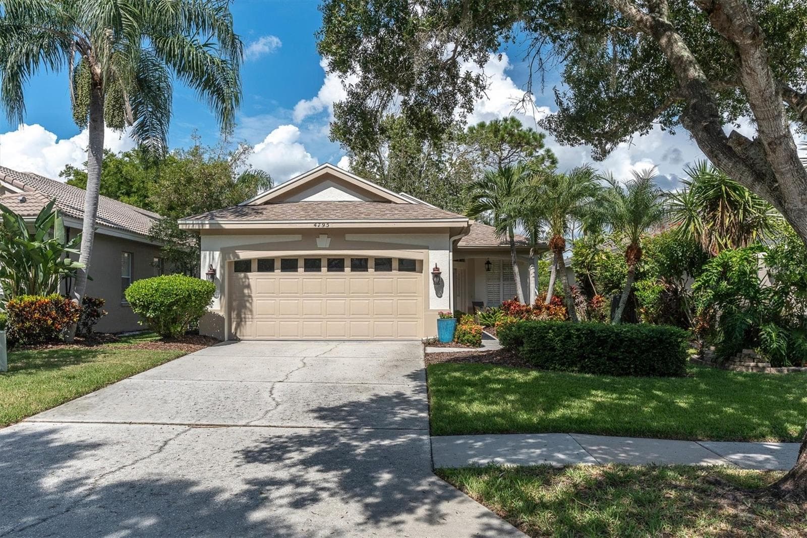 Single Family Residence at 4795 PEBBLE BROOK DR, OLDSMAR, photo 30 of 32