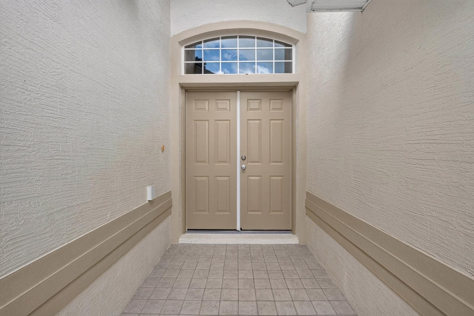 Single Family Residence at 142 RAINTREE CIR, PALM COAST, photo 4 of 58