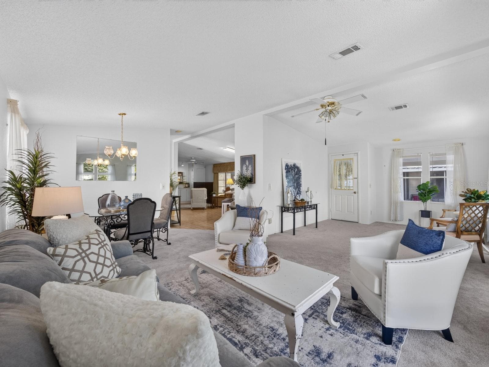 Single Family Residence at 660 RAINBOW BLVD, THE VILLAGES, photo 8 of 26