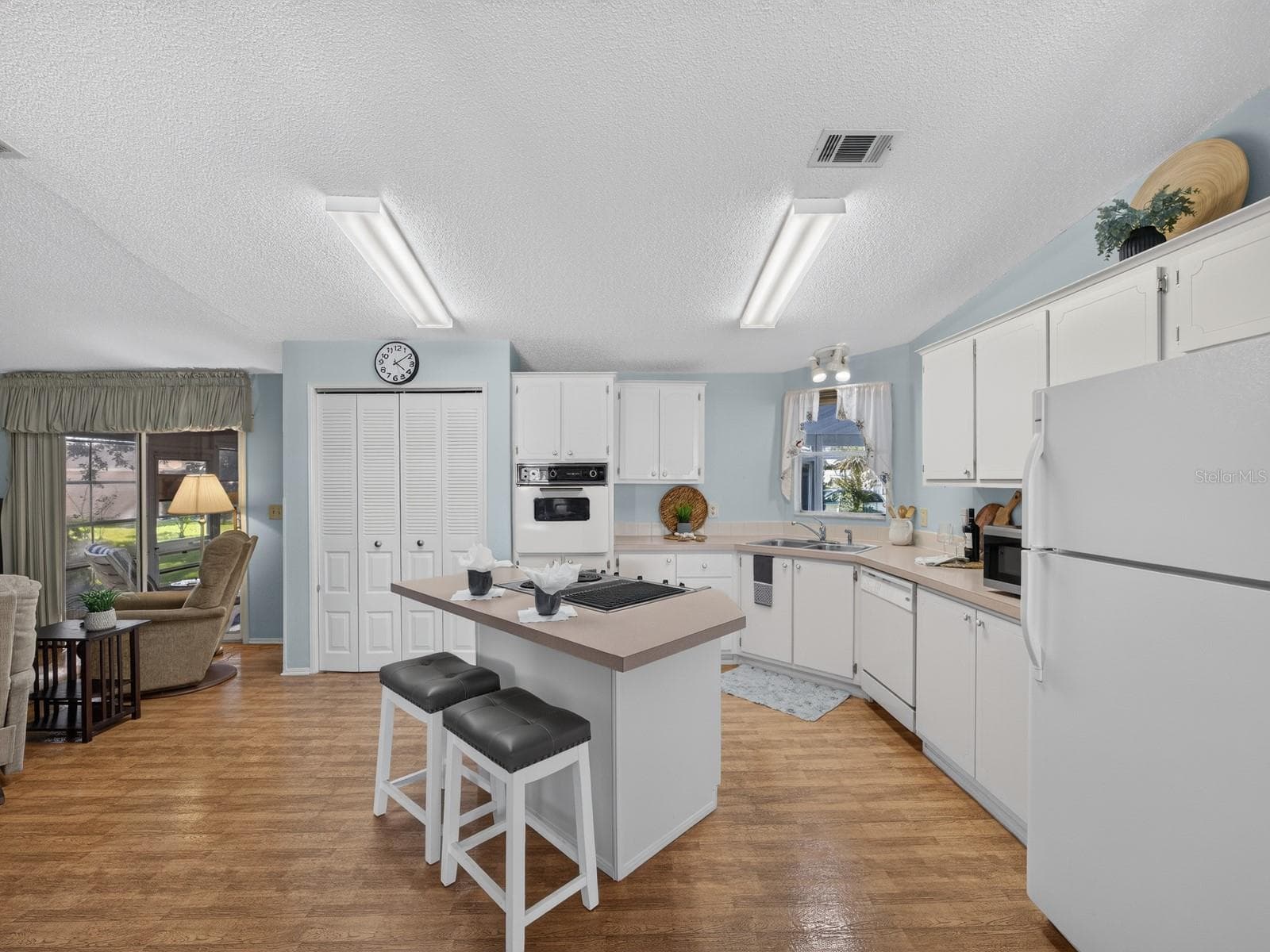 Single Family Residence at 660 RAINBOW BLVD, THE VILLAGES, photo 13 of 26