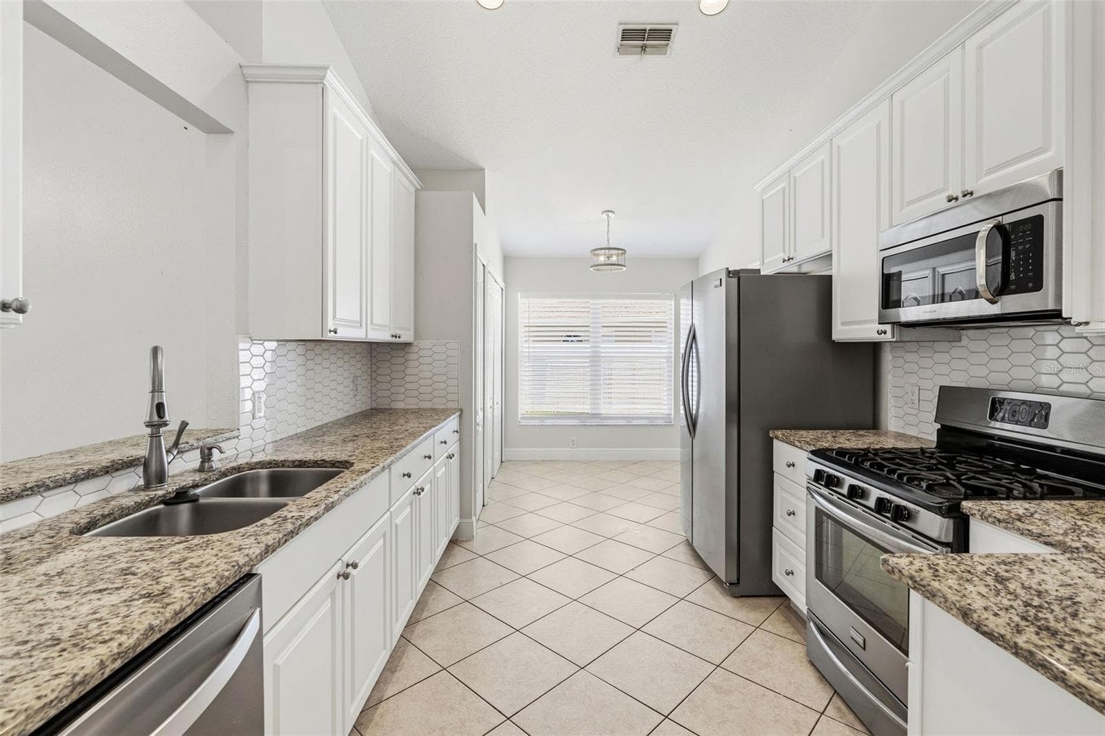 KITCHEN - 29002 OLD MARSH, WESLEY CHAPEL
