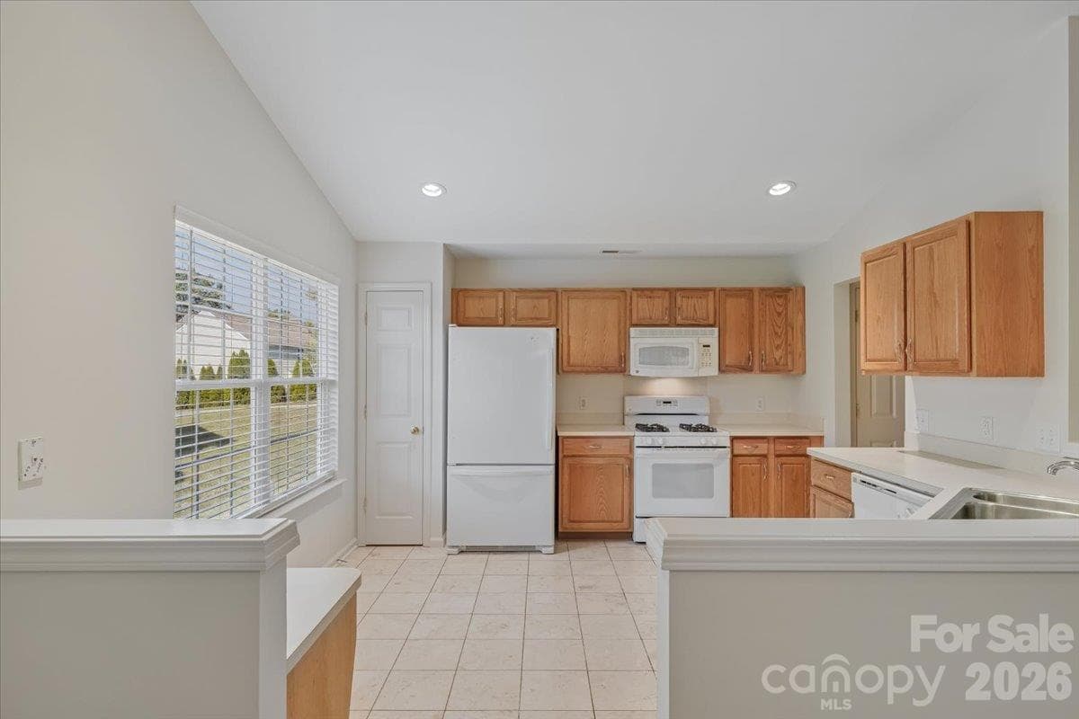 Single Family Residence at 9214 Culcairn Road, Huntersville, photo 13 of 47