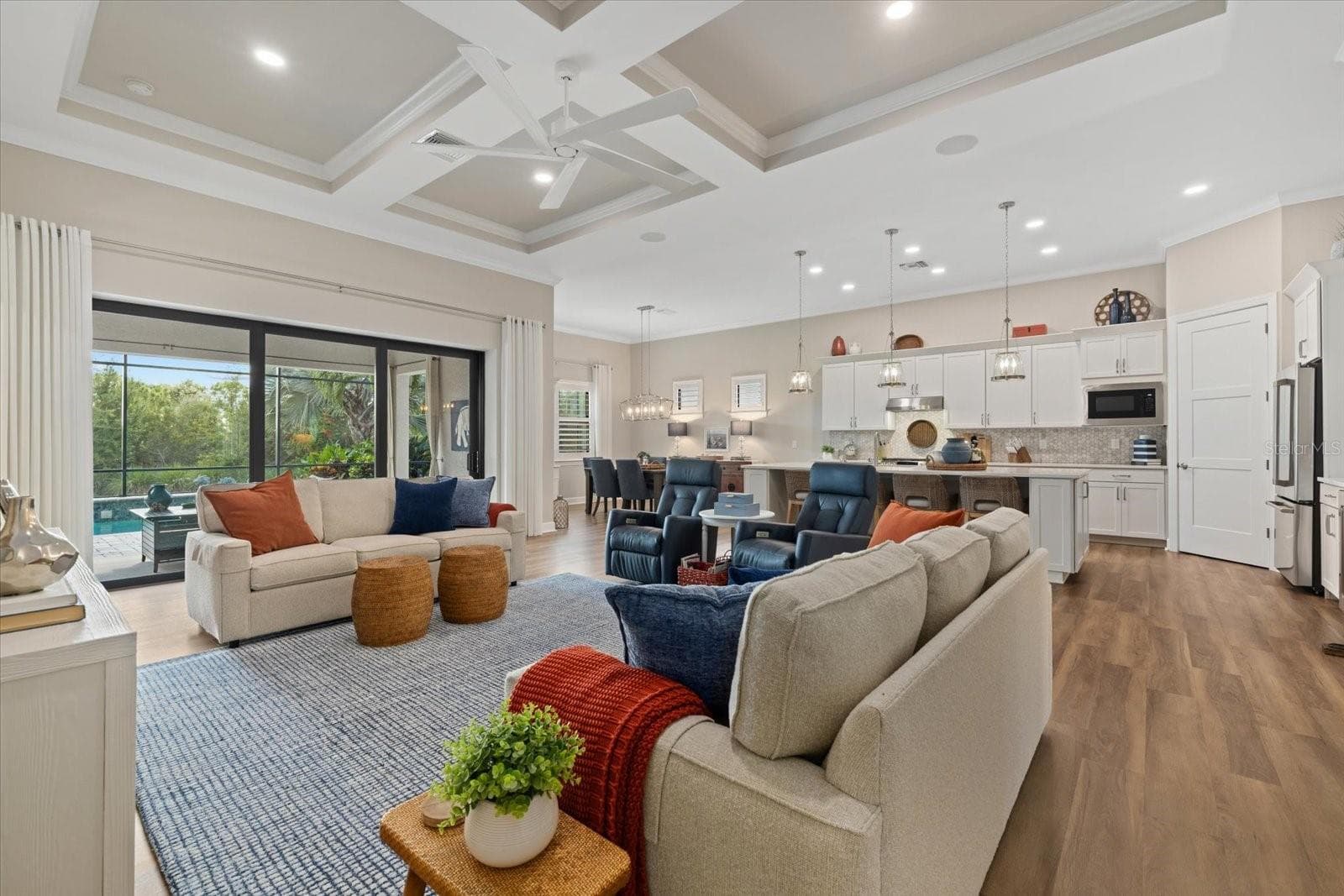Single Family Residence at 7973 GRANDE SHORES DR, SARASOTA, photo 11 of 46