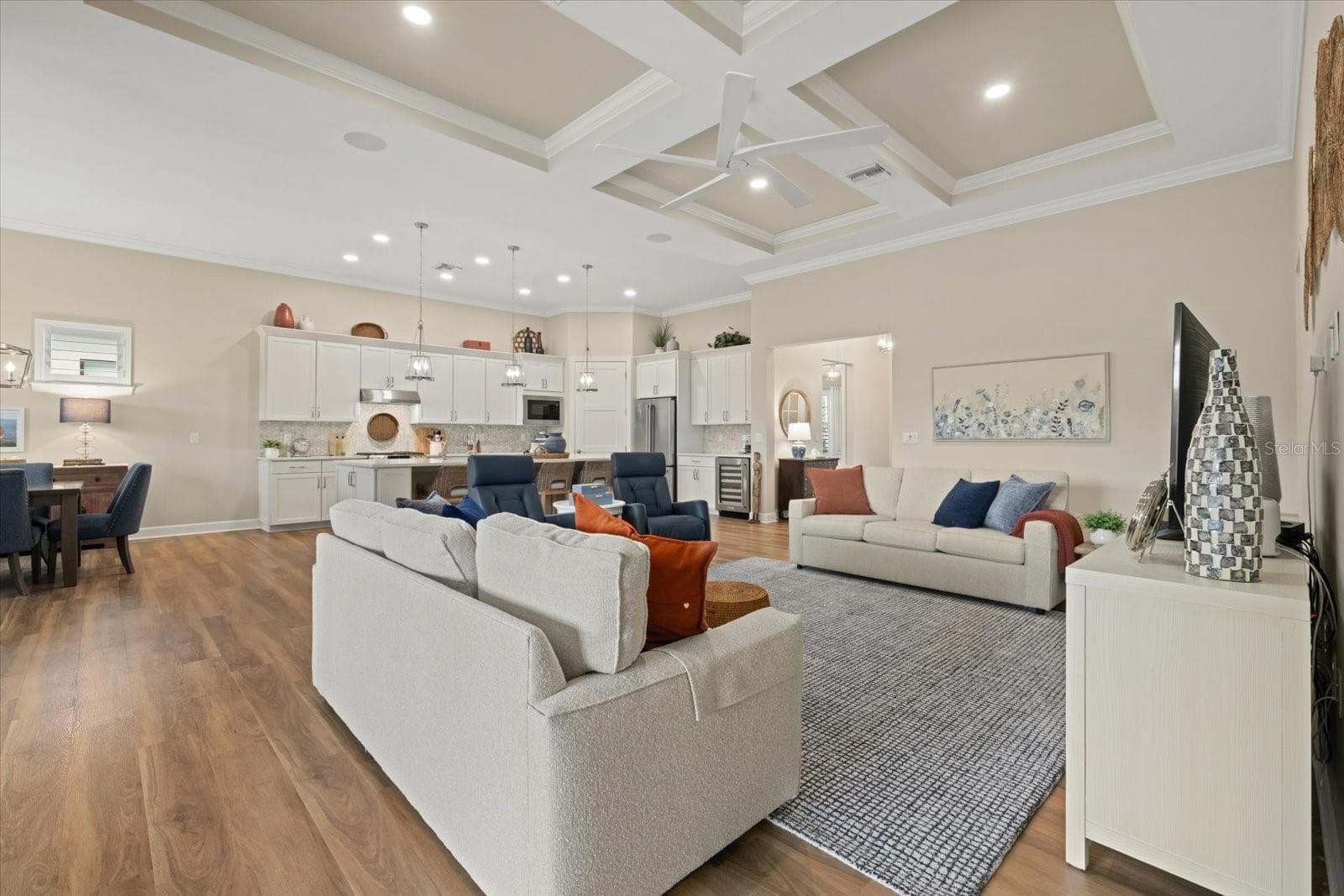 Single Family Residence at 7973 GRANDE SHORES DR, SARASOTA, photo 12 of 46