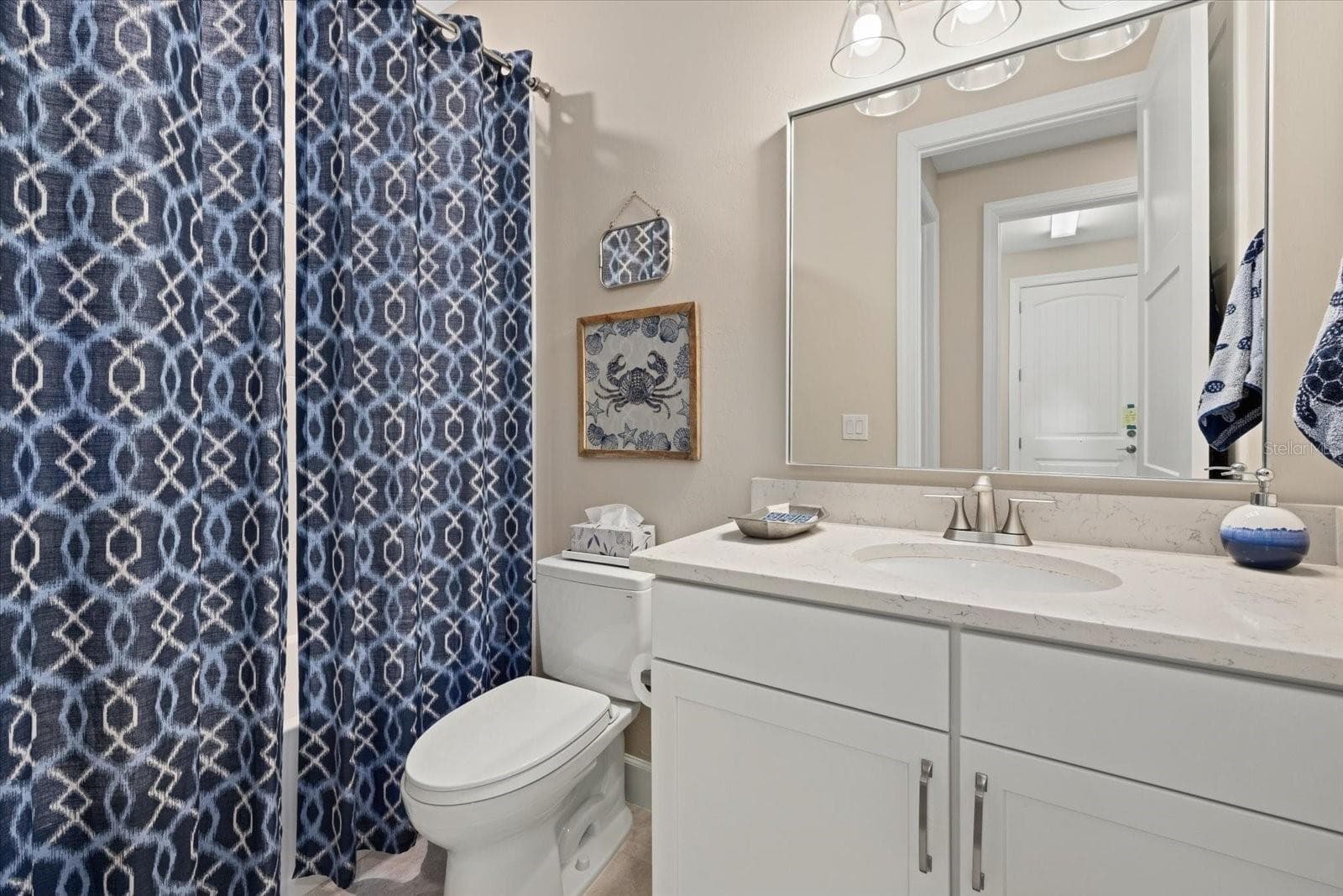 Guest Bath - 7973 GRANDE SHORES DR, SARASOTA