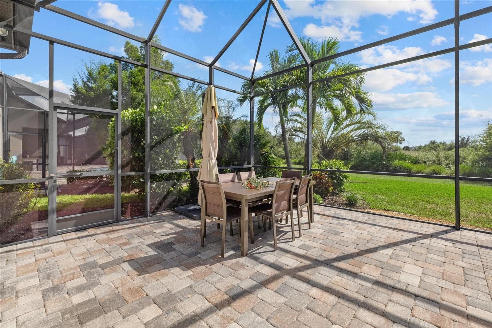 Single Family Residence at 7973 GRANDE SHORES DR, SARASOTA, photo 33 of 46