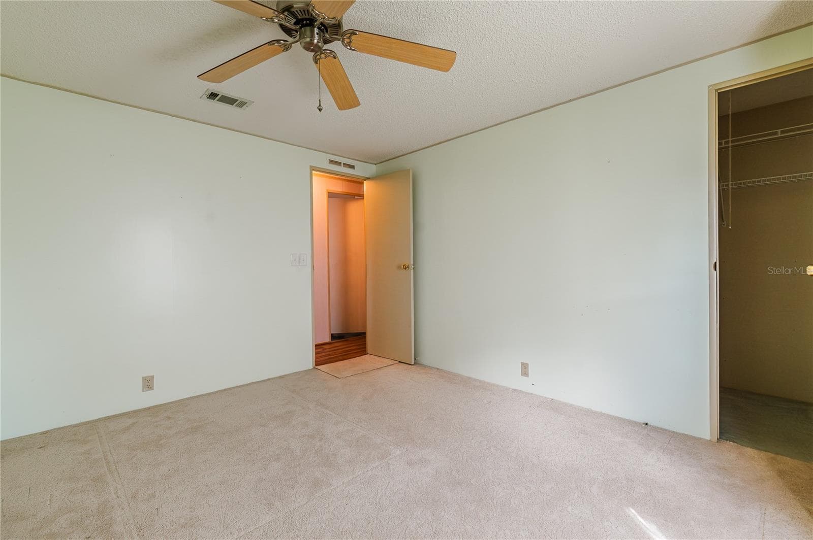 Manufactured Home at 1725 QUAIL HILL DR, LAKELAND, photo 15 of 26