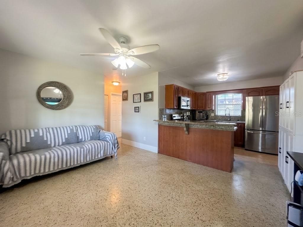 Single Family Residence at 4762 54TH AVE N, ST PETERSBURG, photo 8 of 24