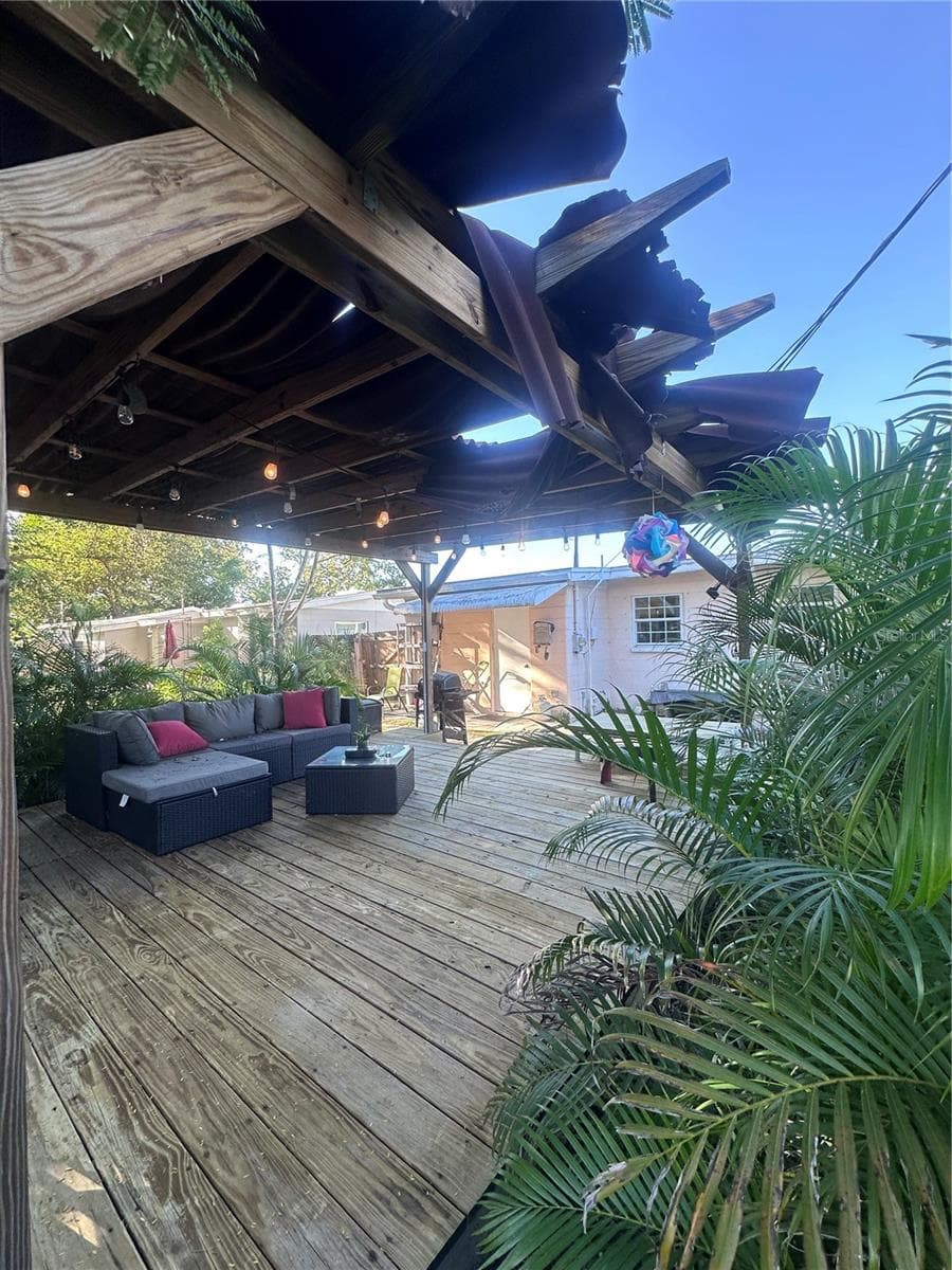 Single Family Residence at 4762 54TH AVE N, ST PETERSBURG, photo 21 of 24