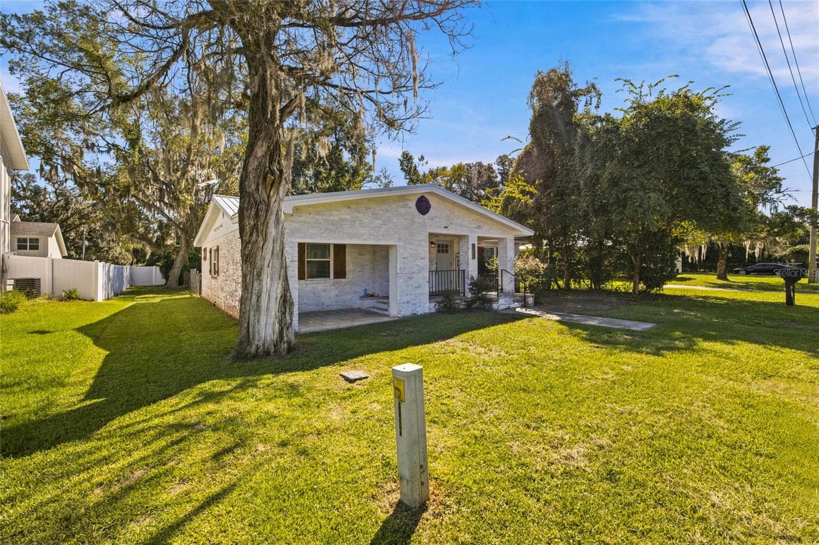 Single Family Residence at 315 SE 5TH TER, WILLISTON, photo 3 of 34