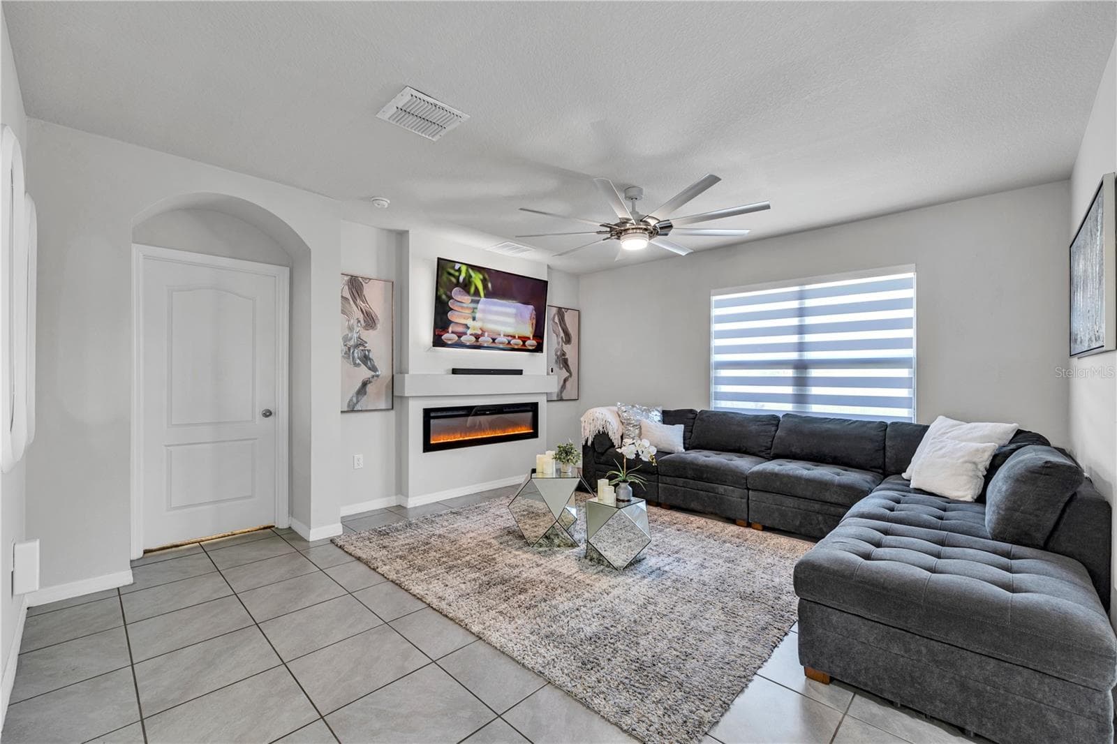 Single Family Residence at 9691 BLACK WALNUT DR, CLERMONT, photo 12 of 31