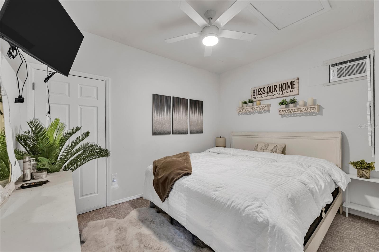 Single Family Residence at 9691 BLACK WALNUT DR, CLERMONT, photo 14 of 31