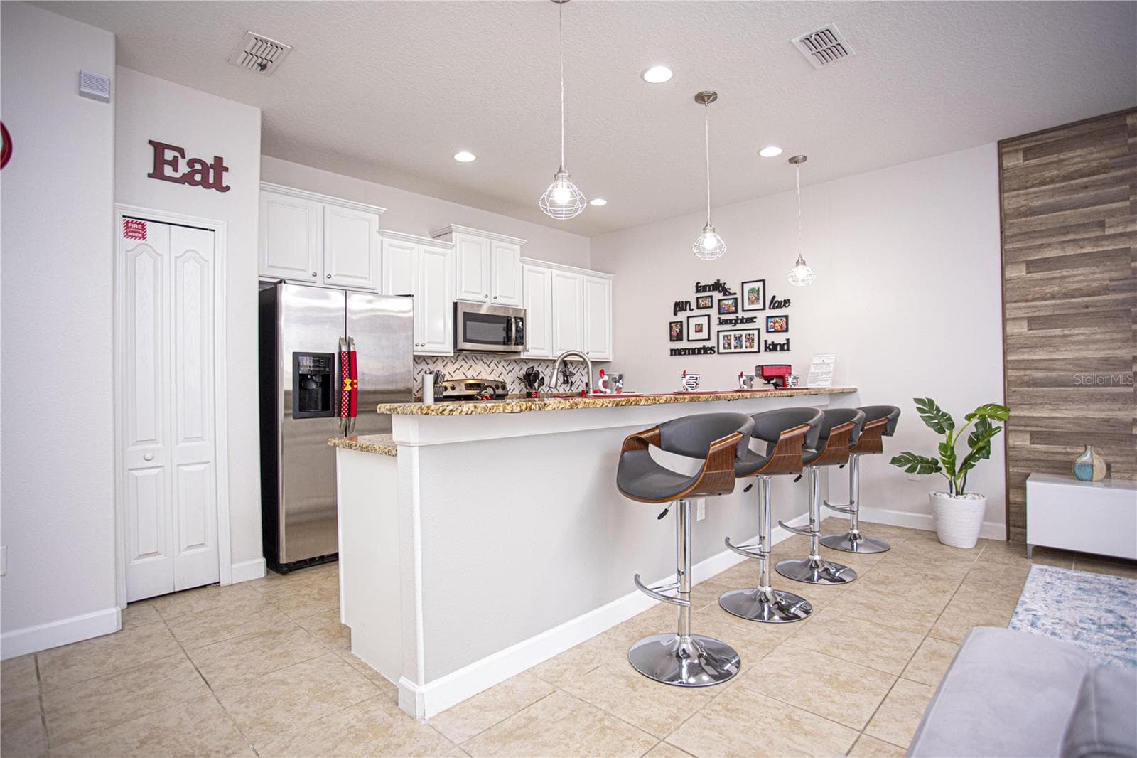 Townhouse at 8939 CANDY PALM RD, KISSIMMEE, photo 11 of 73
