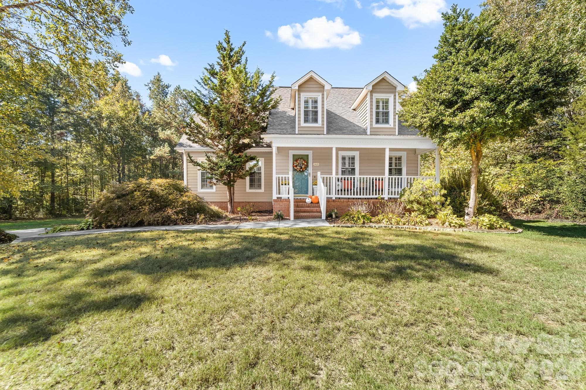 5020 Mandy Lane