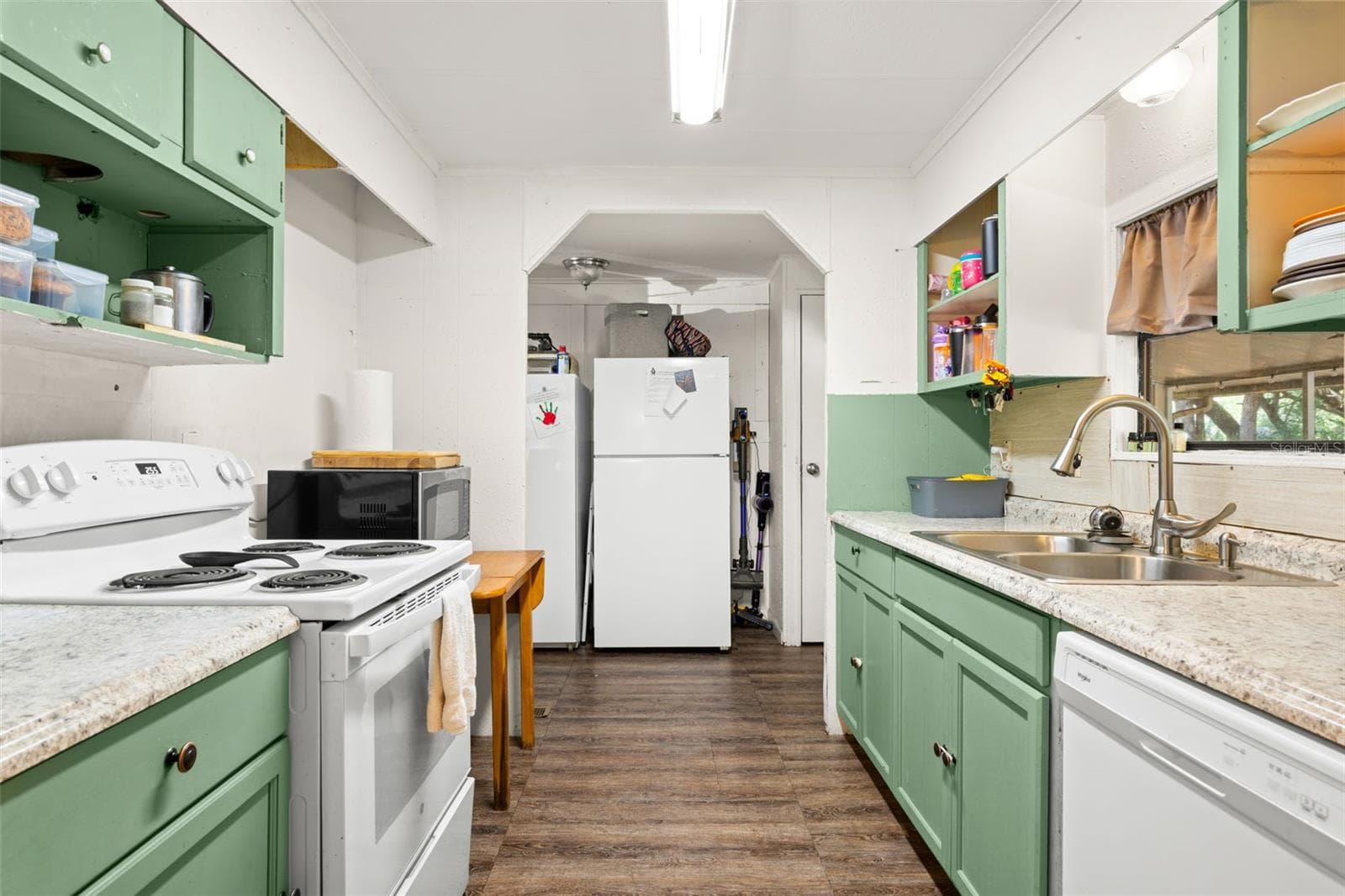 Kitchen - 3310 BOB CAT TRL, LAKE WALES