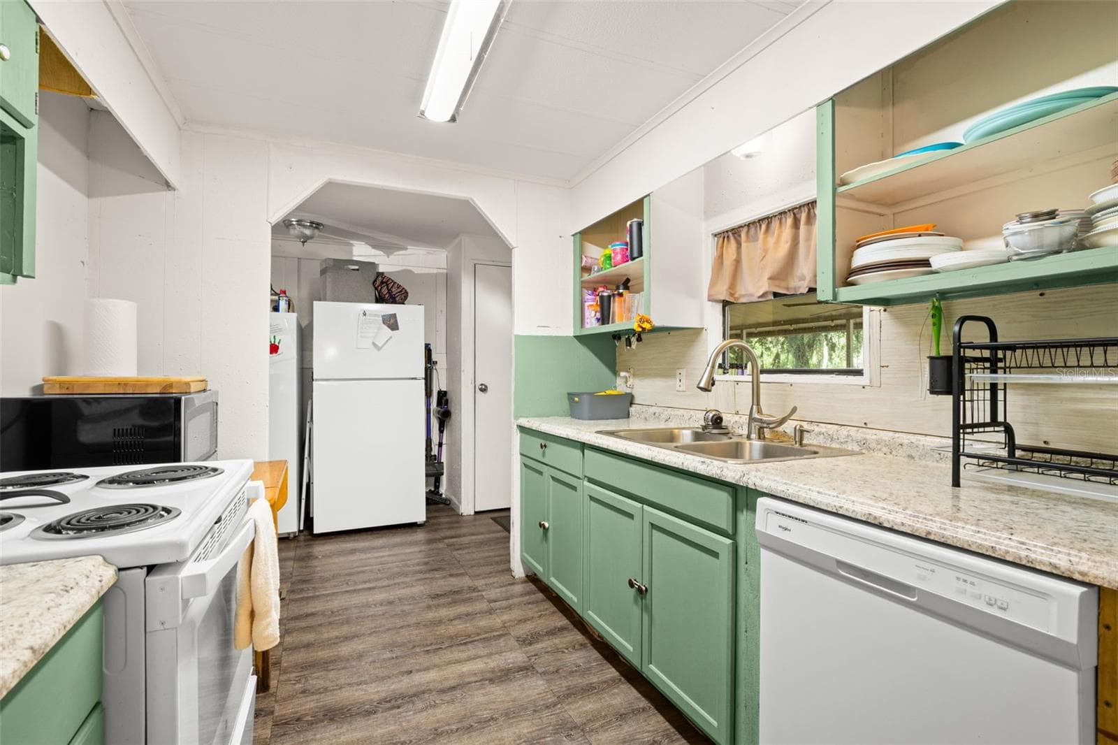 Kitchen - 3310 BOB CAT TRL, LAKE WALES
