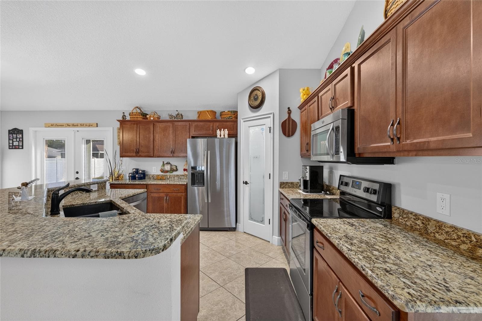 Single Family Residence at 8340 SE 159TH LN, SUMMERFIELD, photo 21 of 49